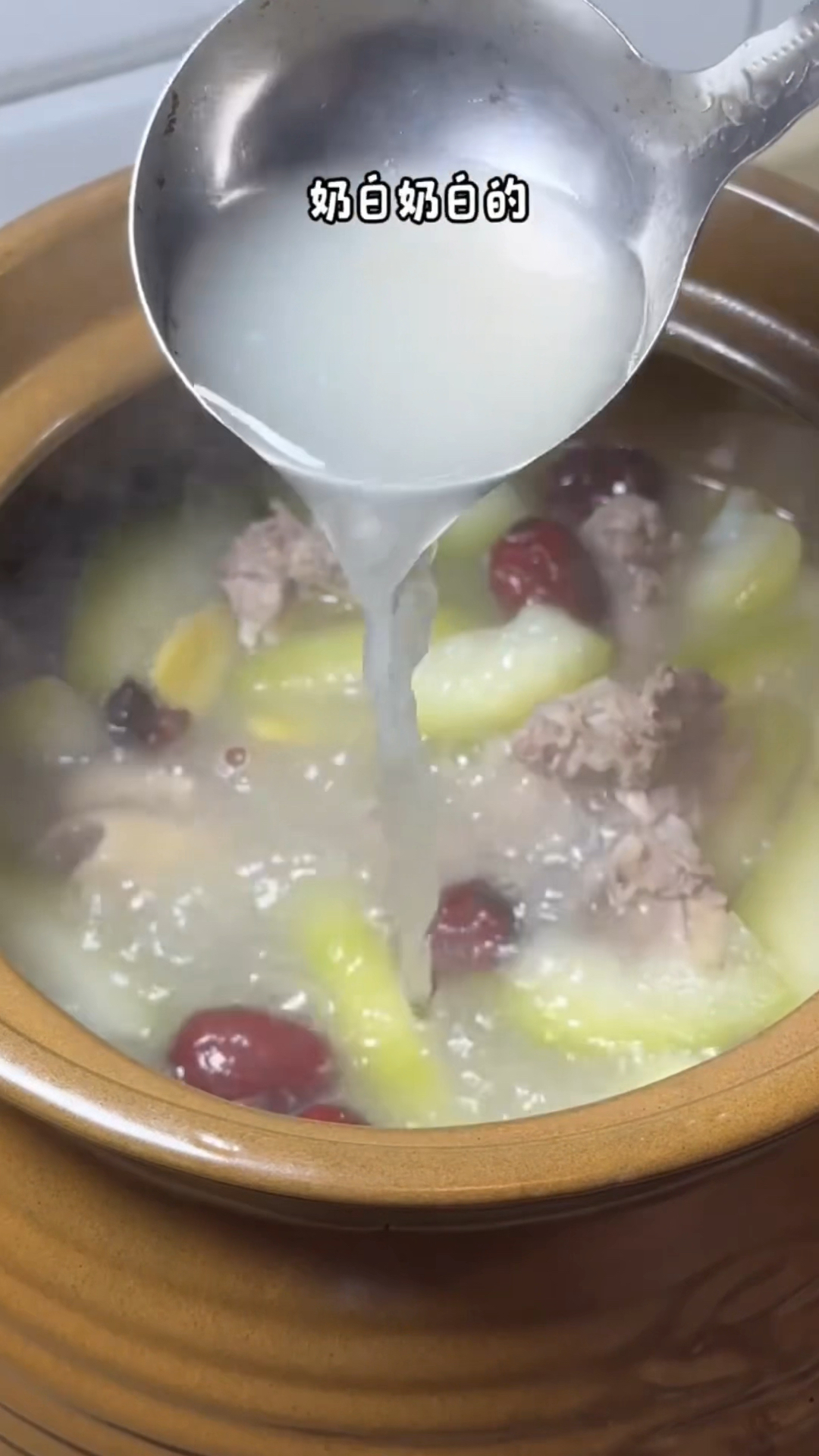 寻味小满节气美食,给家人做个冬瓜煲鸭肉汤,汤鲜肉烂,得劲的很