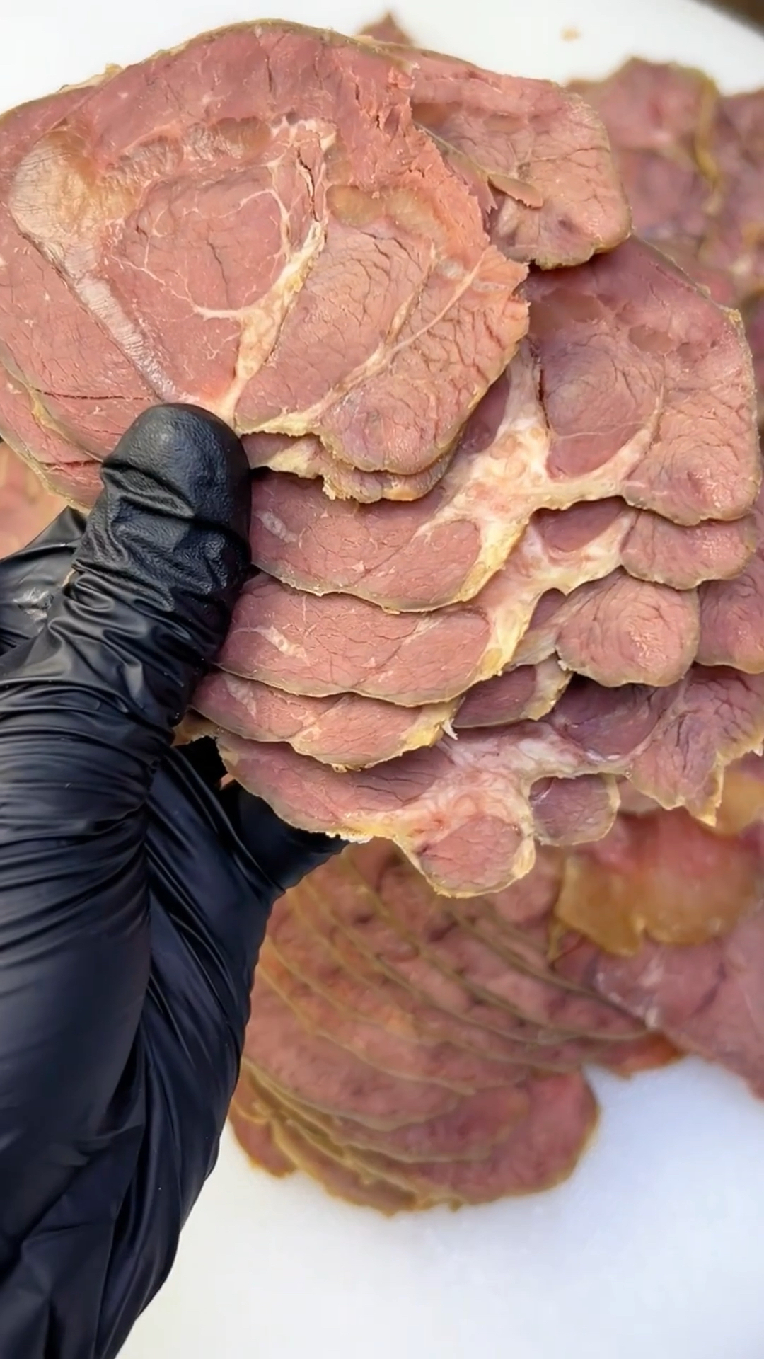 万圣节,吃个五香牛肉,有筋有肉的牛腱子,咸香有嚼劲,真得劲