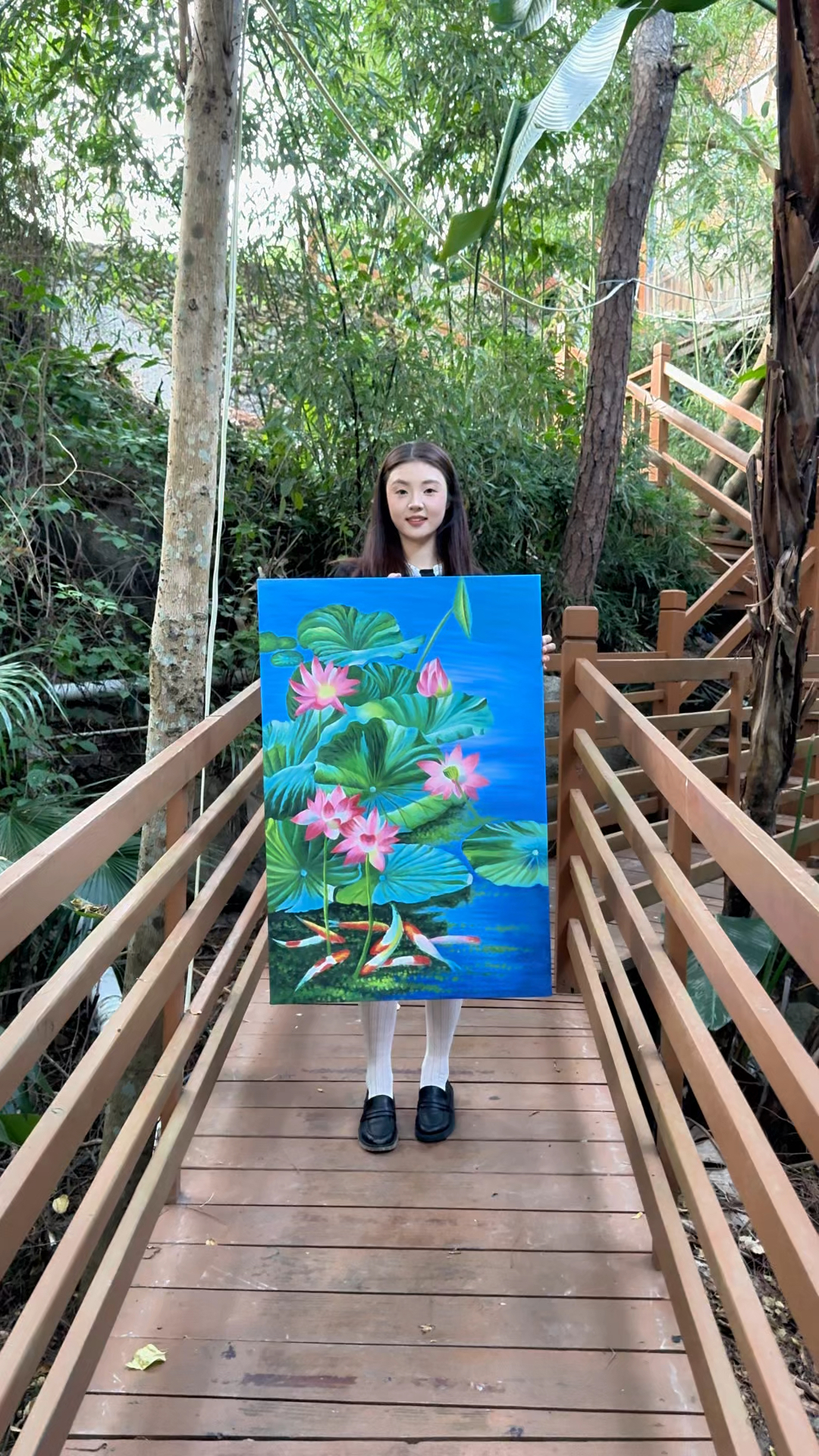 凌晨3点的画室，美院女孩笔下的荷花鲤鱼，每一笔都是生活底气！