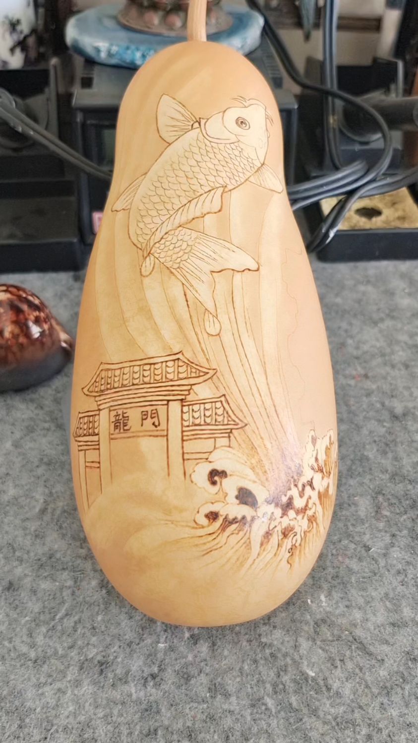 祝学子们金榜题名，鲤鱼跳龙门烙画