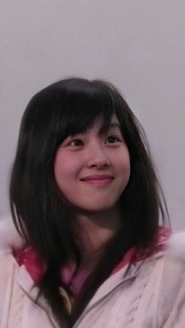 学生时代的奶茶妹妹也太嫩太可爱了吧!怪不得能俘获刘总的心