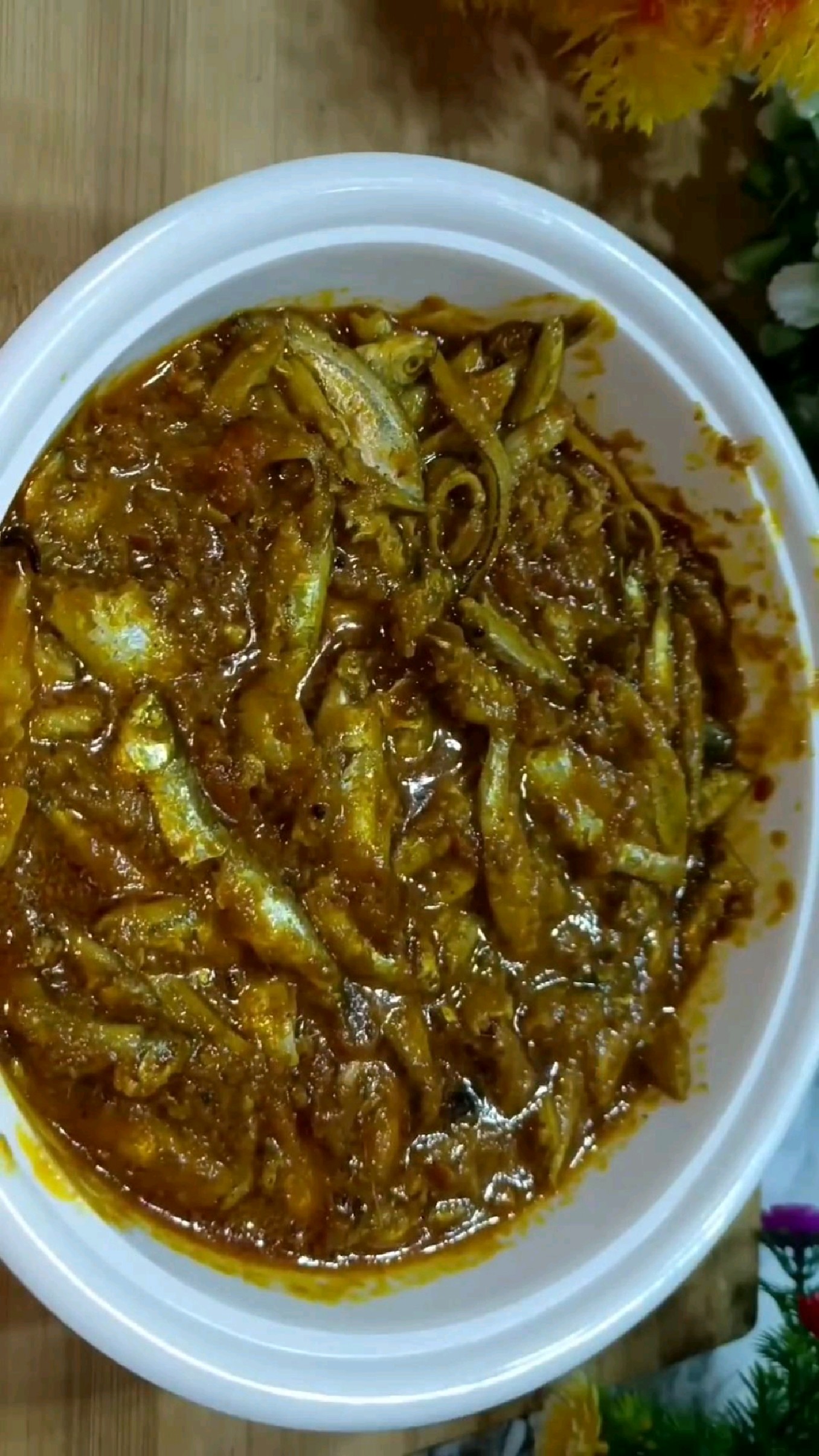 尼泊尔饭店现炒咖喱小鱼仔,十元一份,看着真下饭