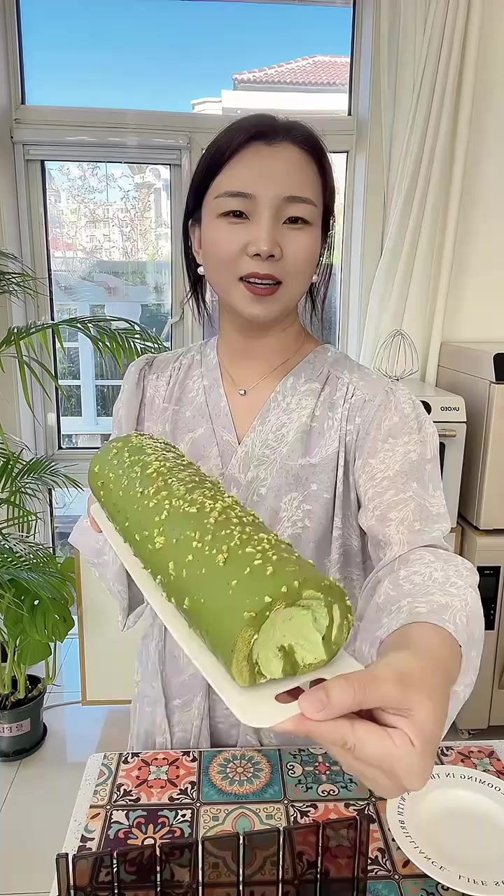适合夏天的抹茶梦龙蛋糕卷