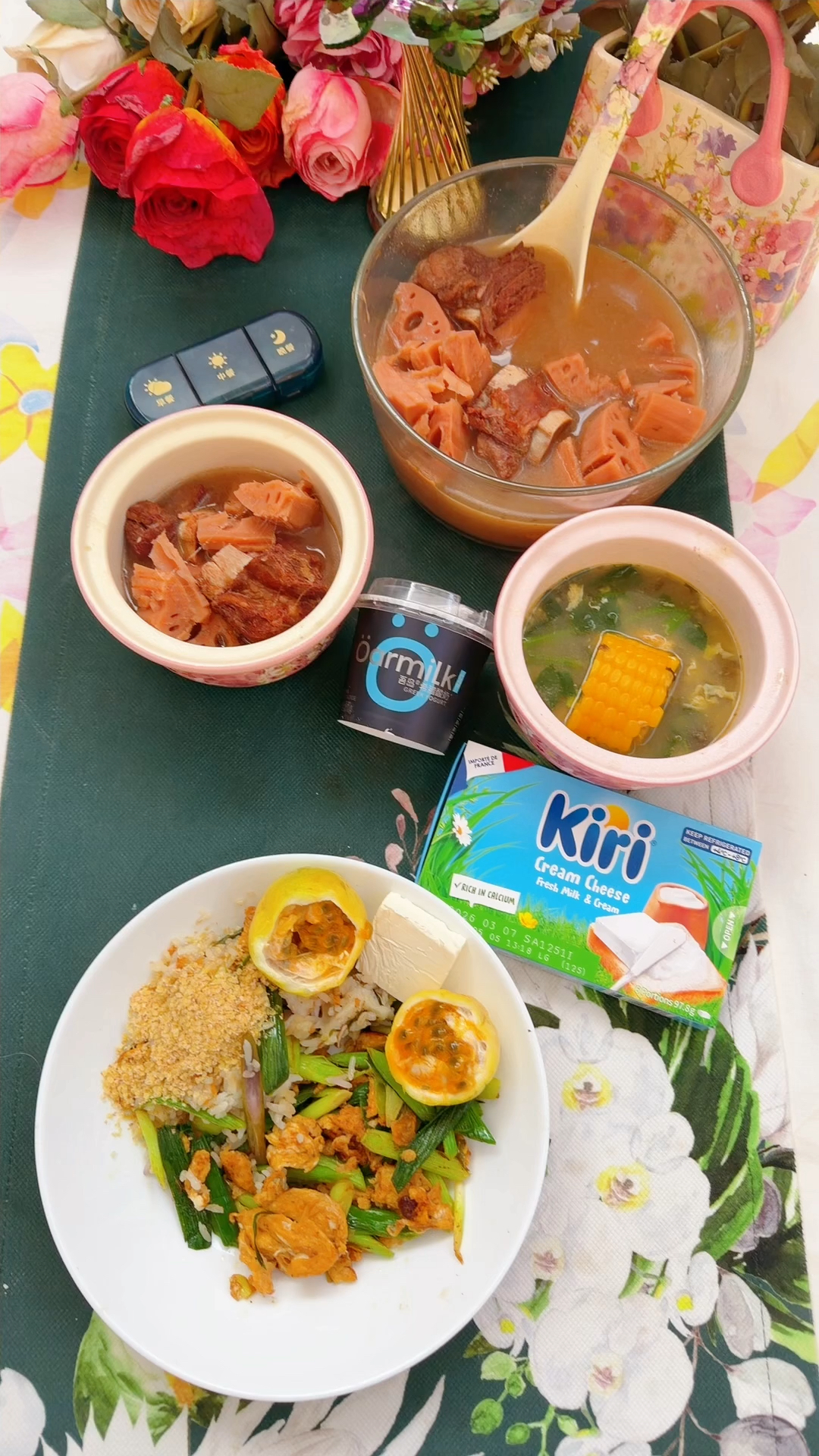 牛排骨炖湖北洪湖粉面藕,粉藕炖烂的特别好吃!软糯粉面炖俩小时