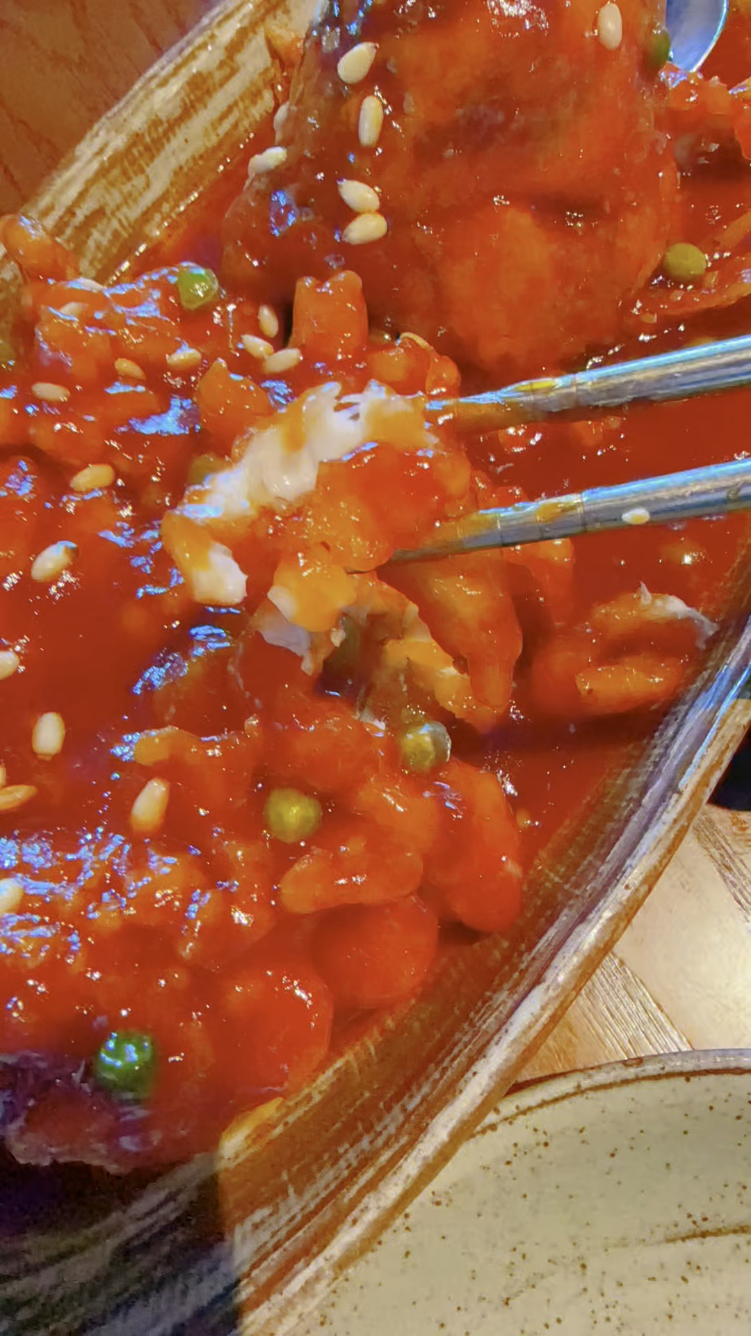 北京瑰丽酒店三层乡味小厨餐厅,米其林一星吃了松鼠鳜鱼香辣鸡翅