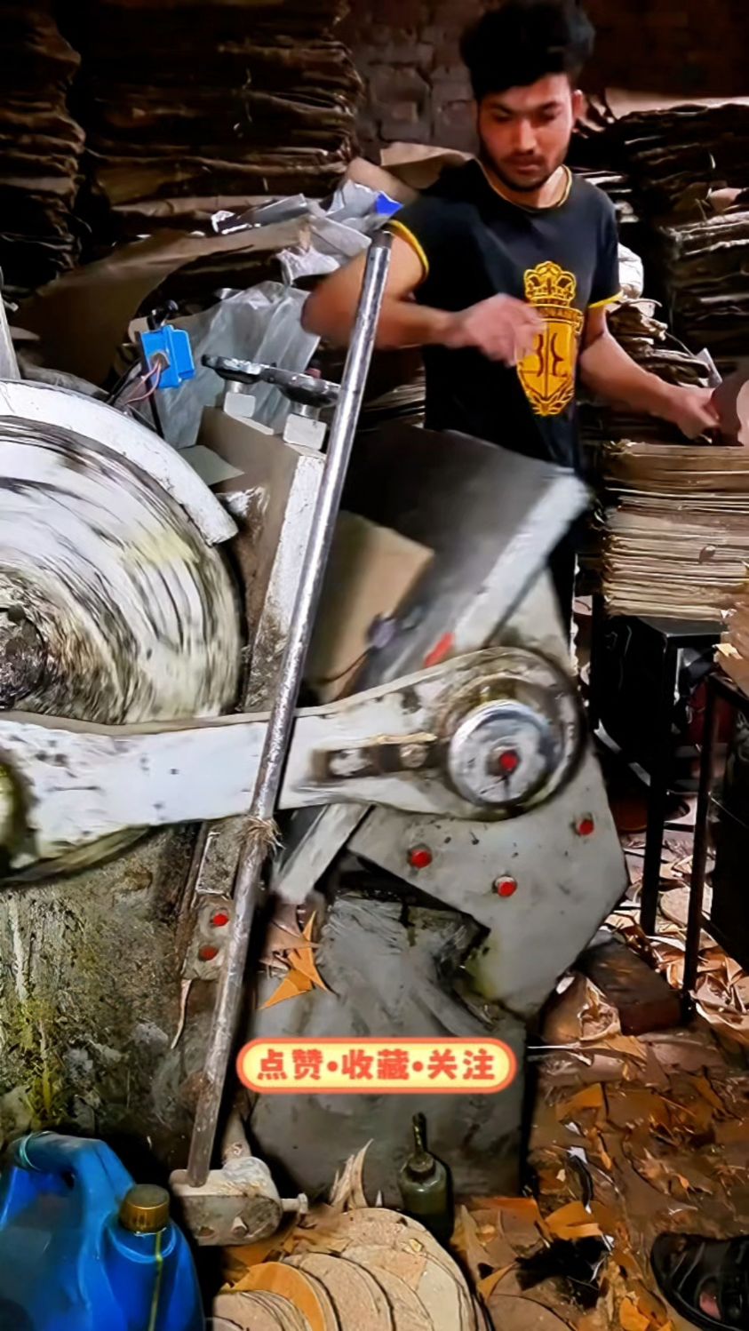 如何在工厂快速制作圆形蛋糕板