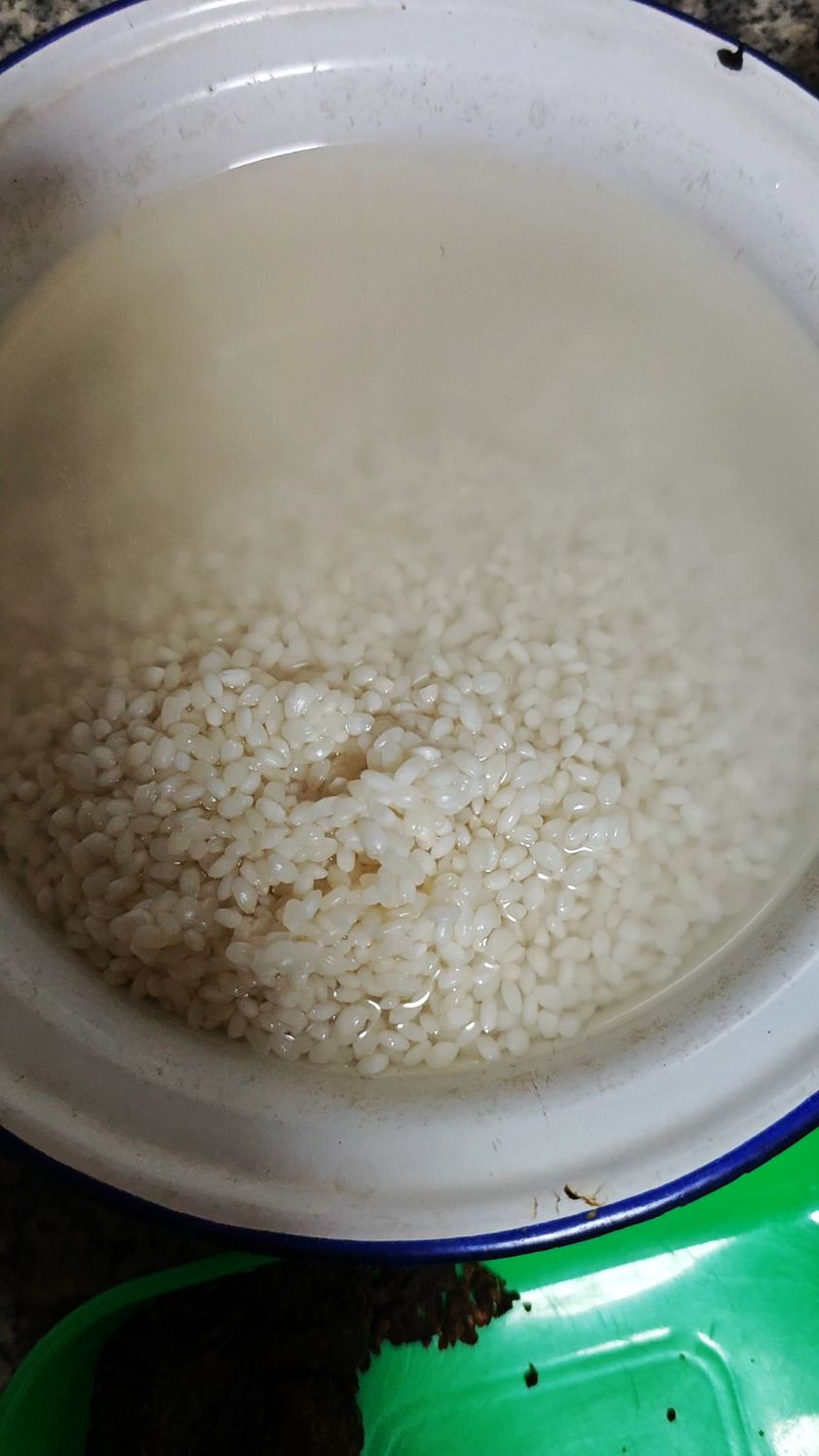 黑豆糯米红枣粥,补肾开胃,补气补血,每天早上一碗粥,对身体好