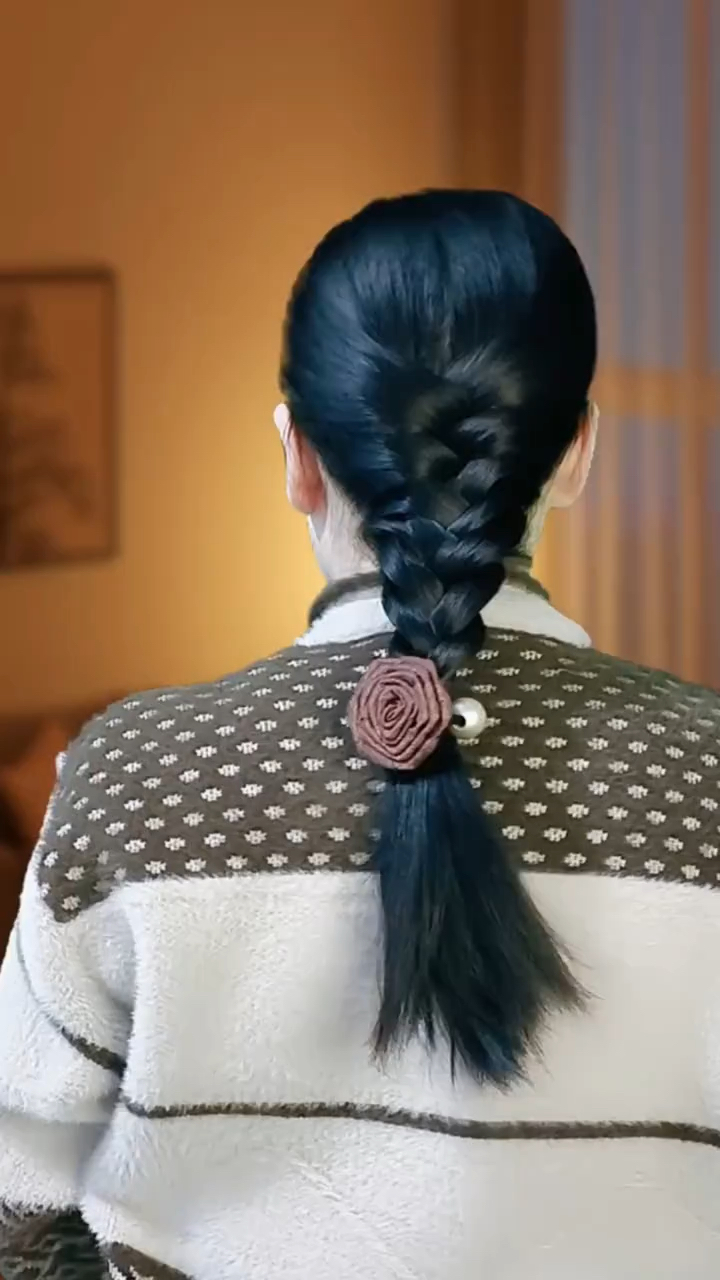 鱼骨辫慢动作教程