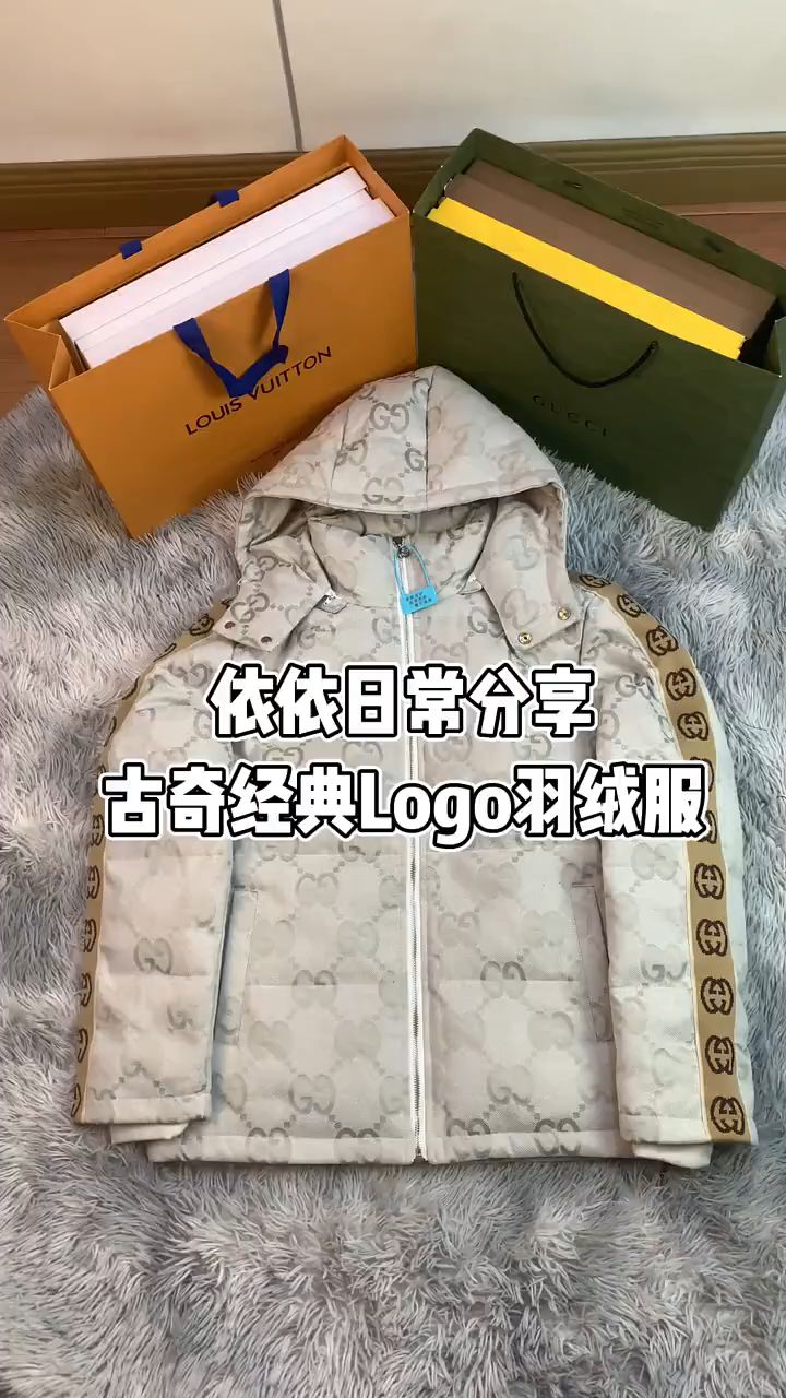 古驰经典LOGO羽绒服