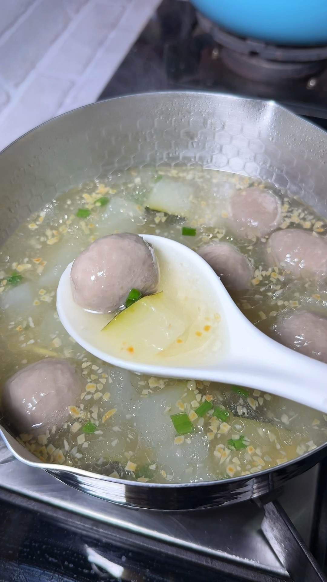 夏天怕热就做这个，一锅出贼方便，有肉有菜又有汤！