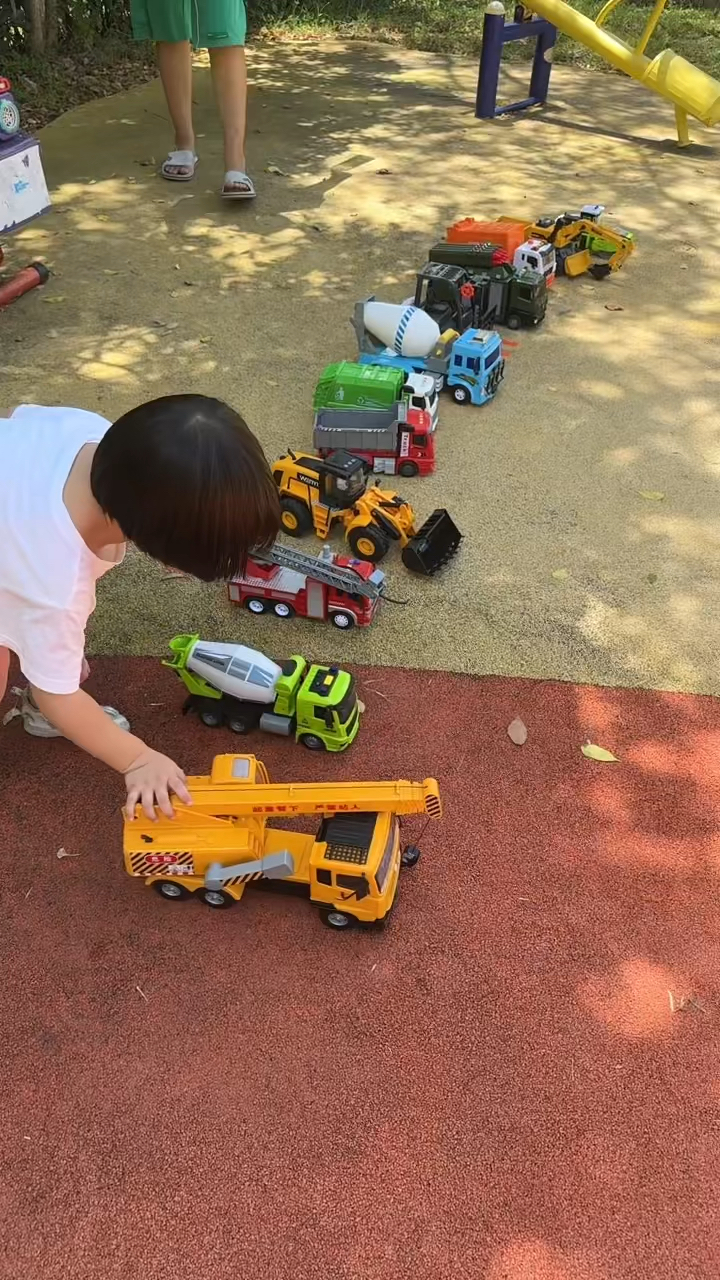 儿童工程车玩具视频