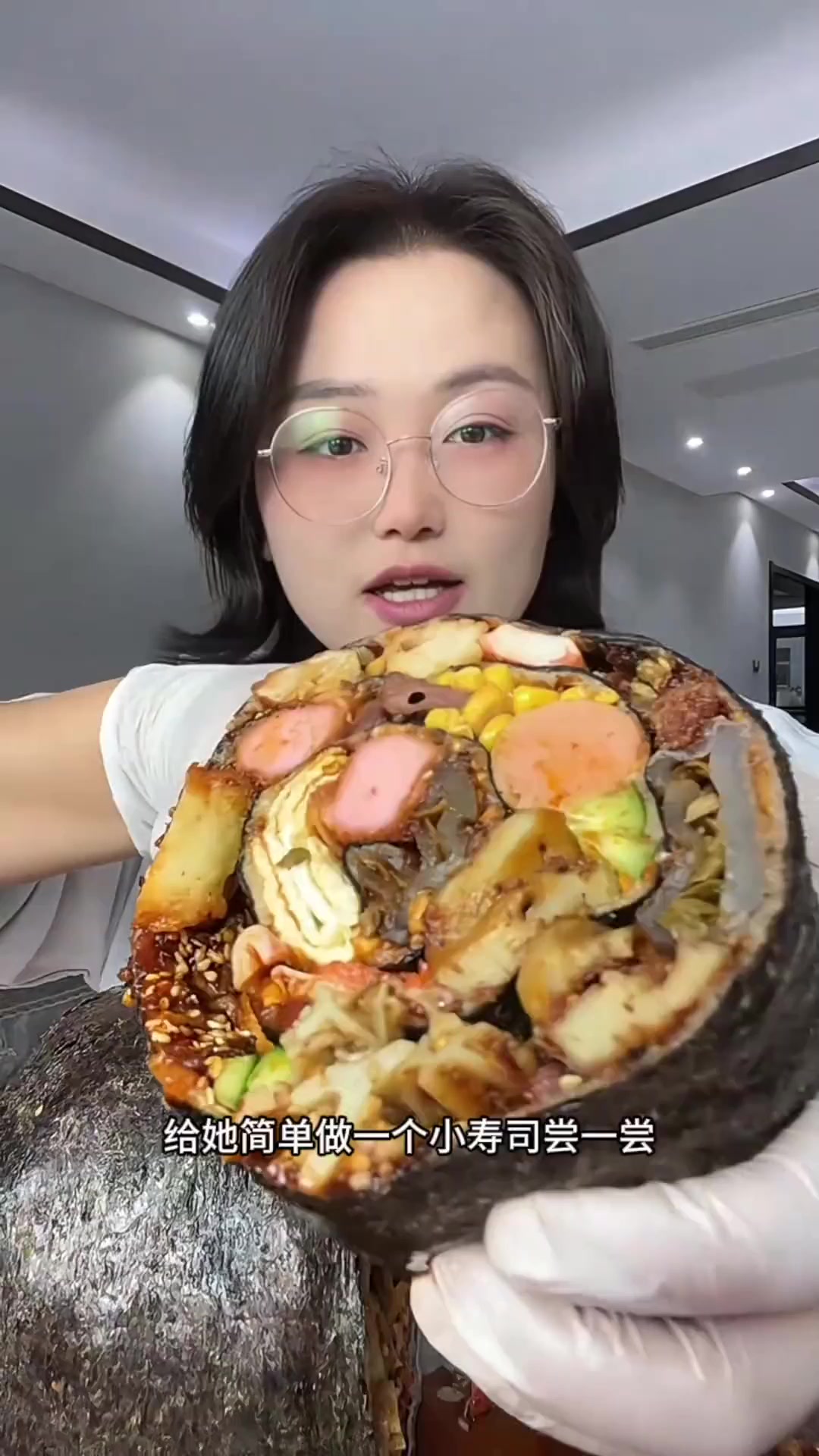 假期余额不足 心情不美 简单吃个寿司
