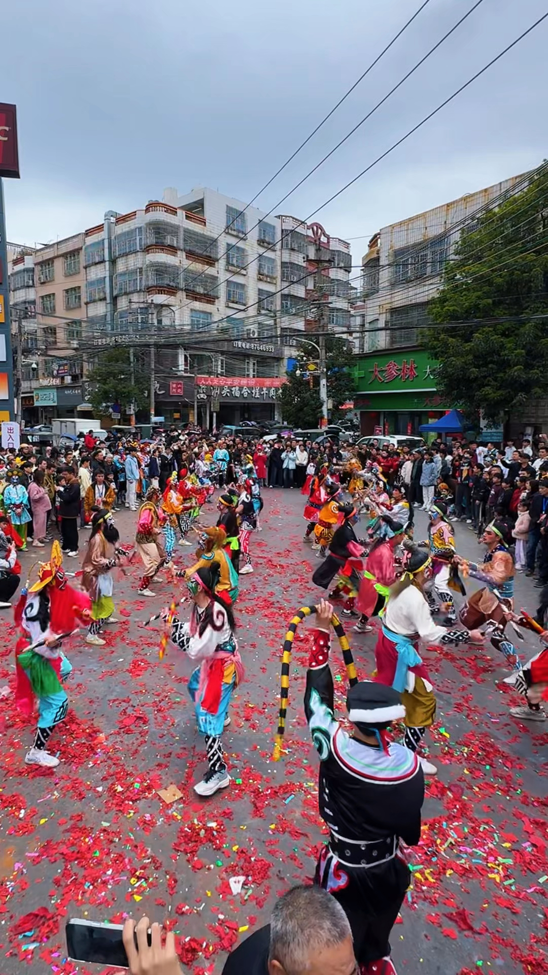 百看不腻十六磕,西岐传承在谷饶#潮汕英歌 #谷饶英歌 #赤寮英歌