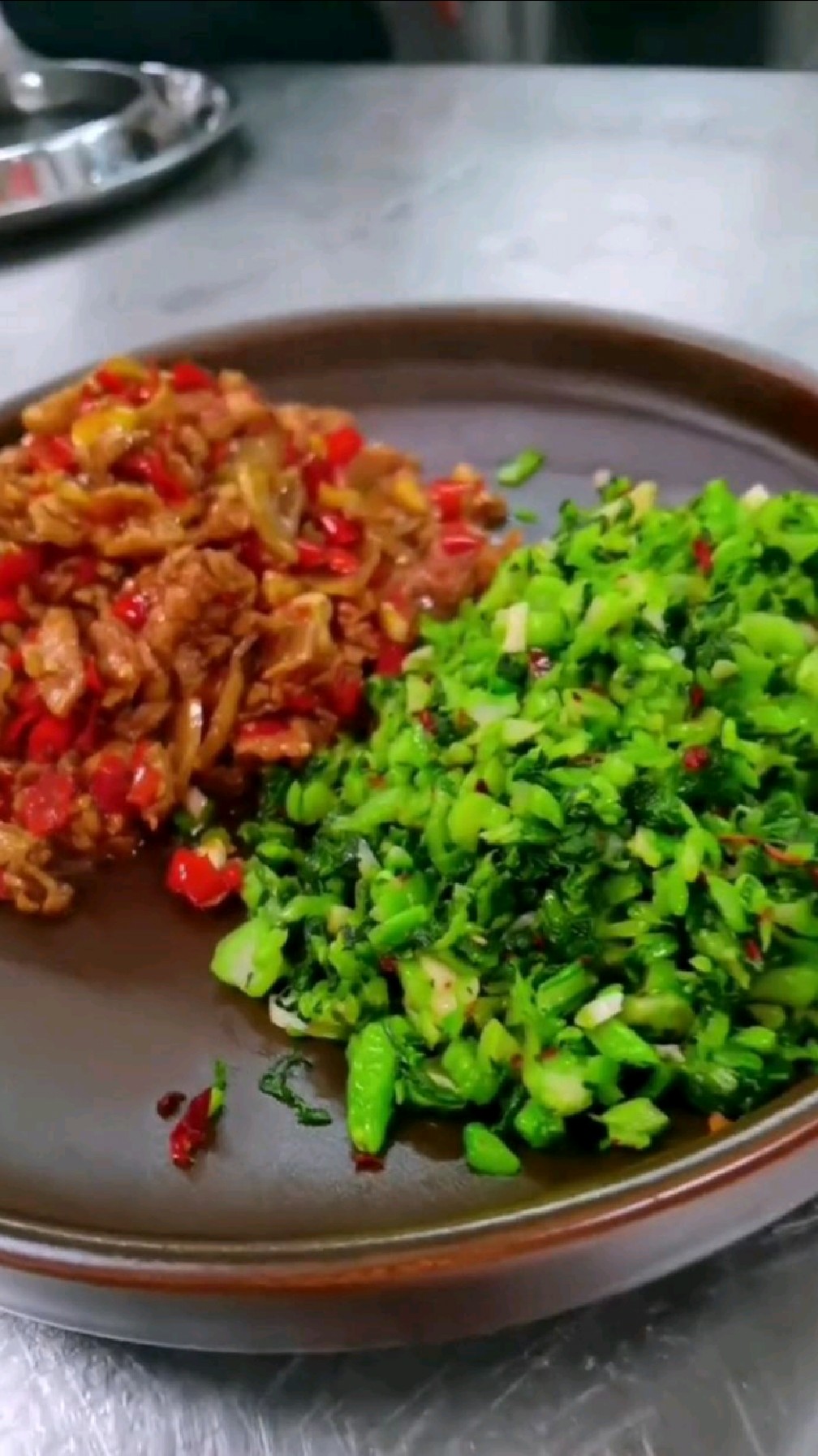 99%的人都还没吃过这道“捞菜肉炒肉”味道真是绝了!