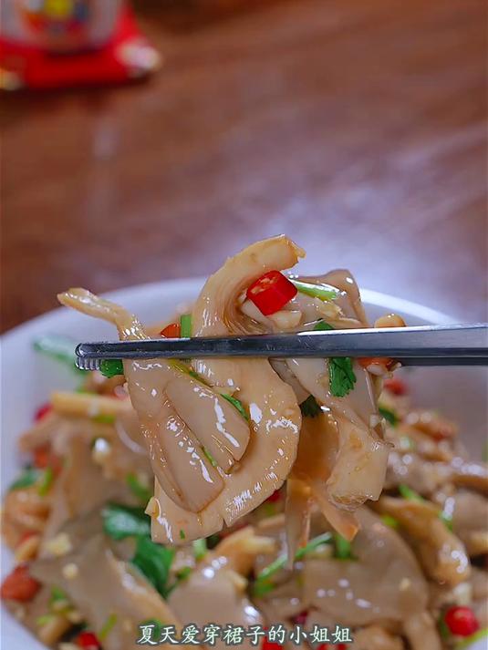 凉拌平菇解腻爽口太好吃了