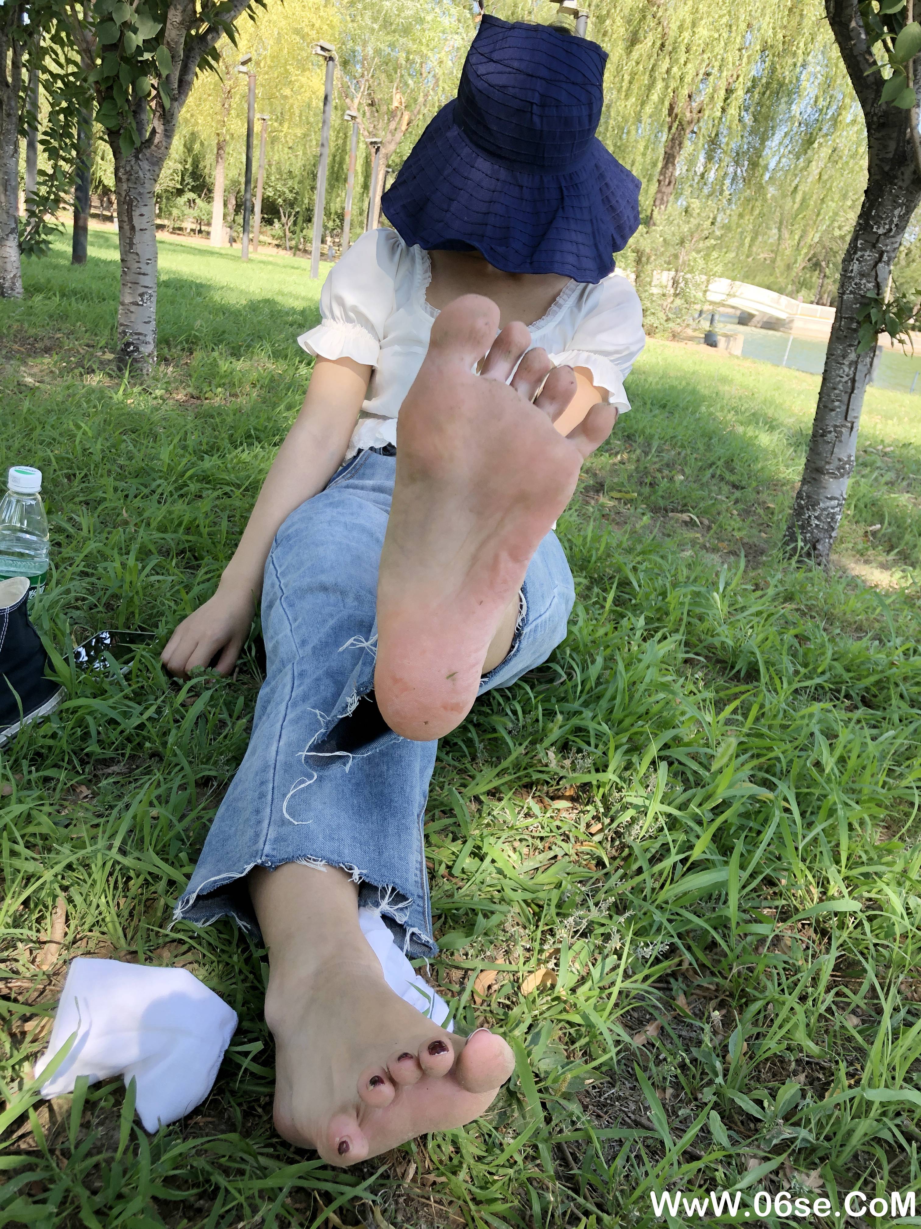 图片[11]-安乔乔儿(Nia乔乔) NO.007 — 乔乔脏脚底[100P546M]-六色网