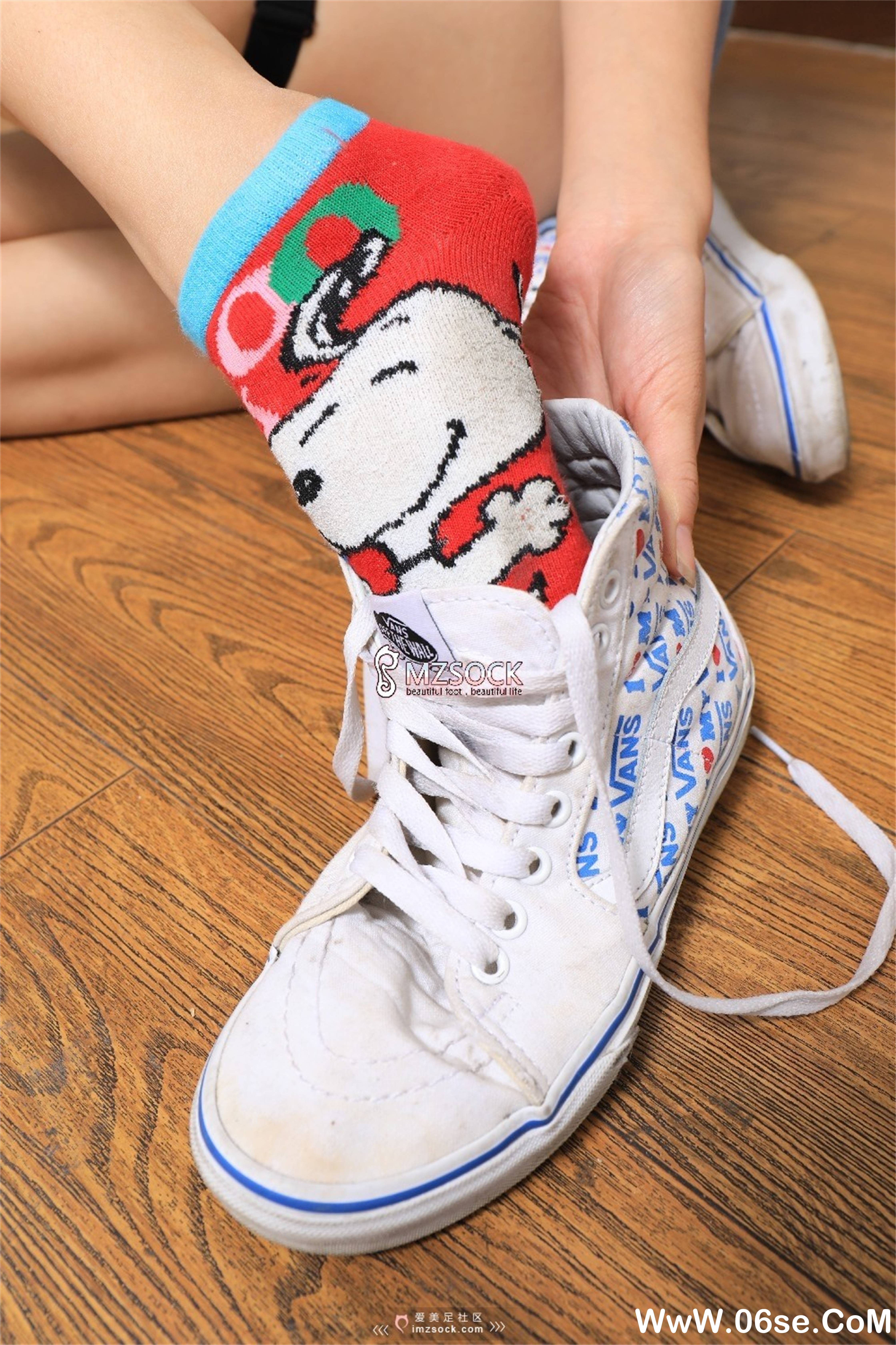 图片[4]-[MZSOCK]爱美足 NO.058 大长腿叮叮[91P258M]-六色网