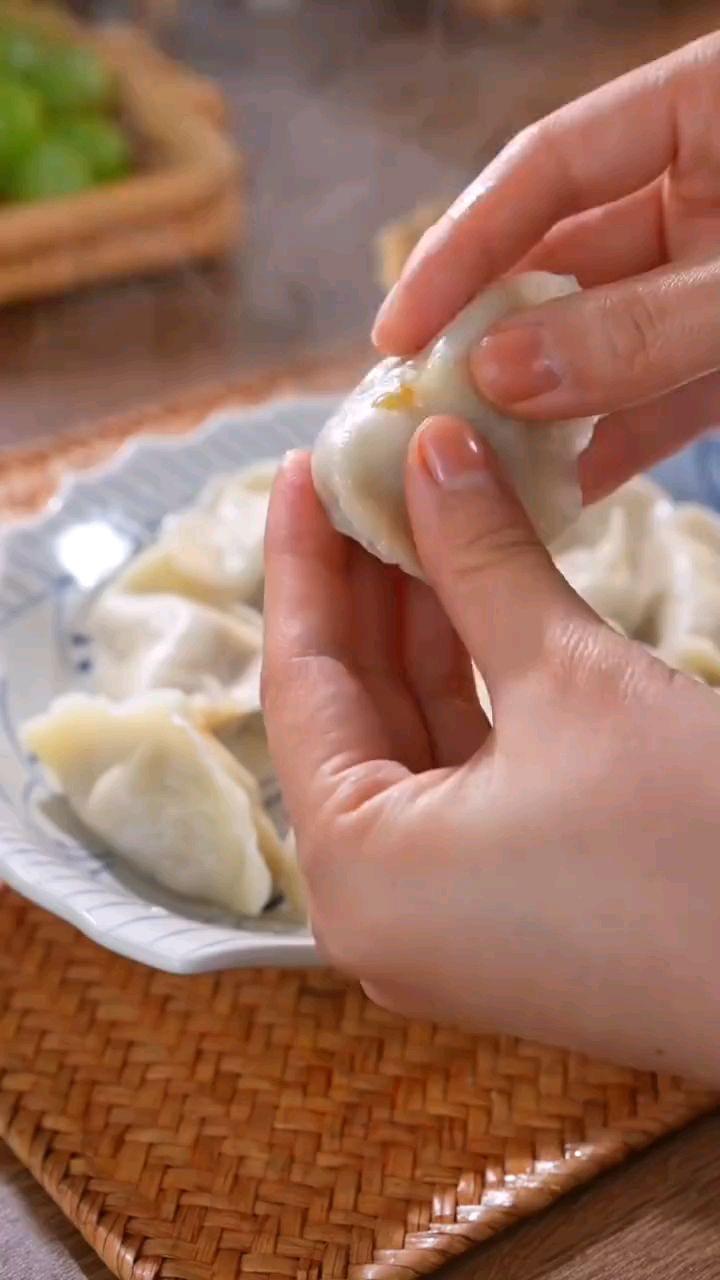 四种鲜嫩多汁的饺子馅的调制方法