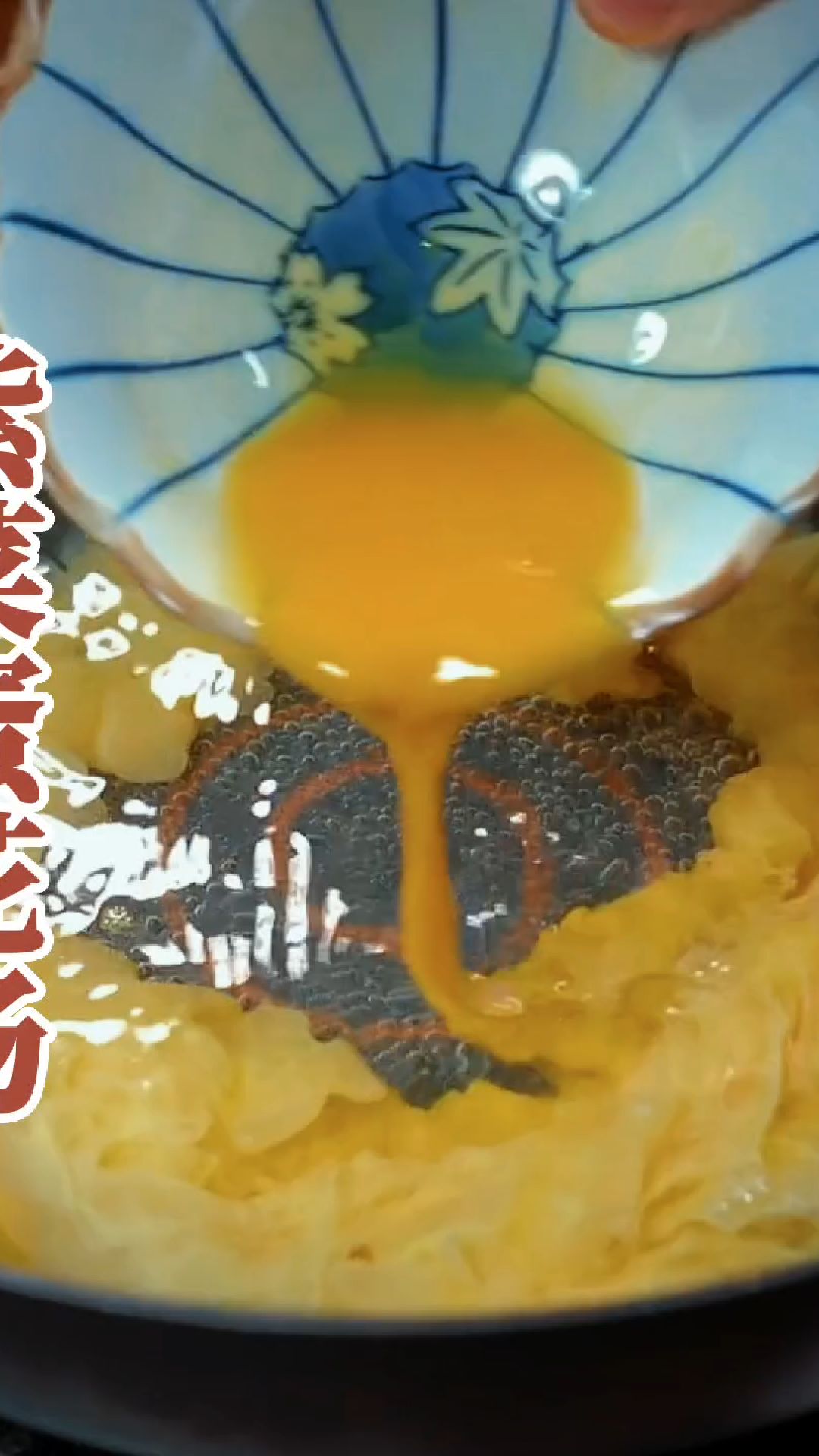 大厨都是按照这个步骤做紫菜蛋花汤的