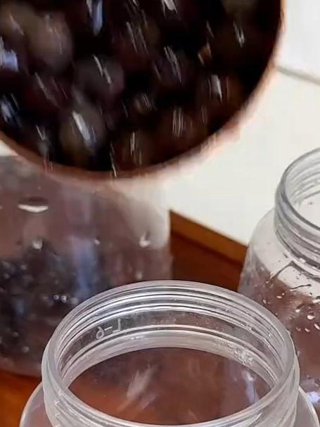 秋天的第一杯奶茶自己做,10分钟就能享受这份甜蜜的幸福