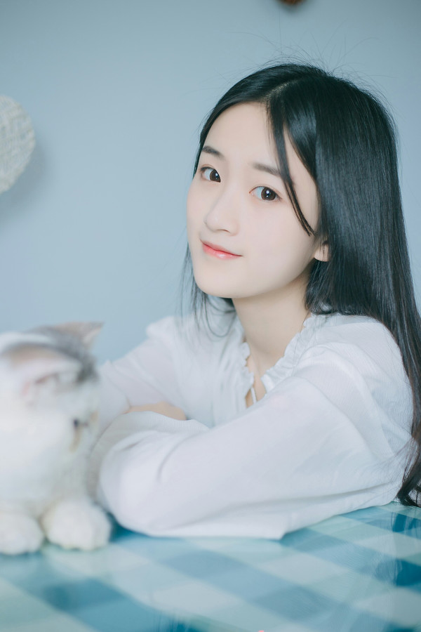 图片[7]-少女和猫-六色网