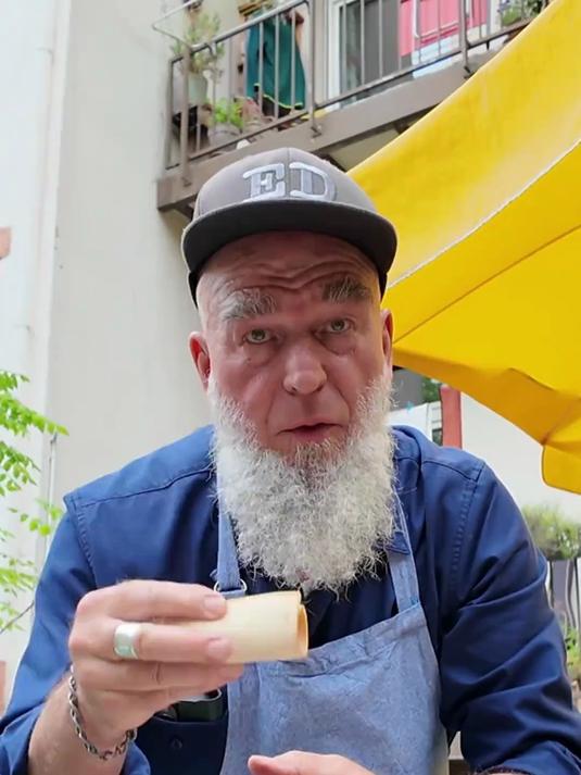 德国公公推广中餐大成功！八大菜系征服乐队好友
