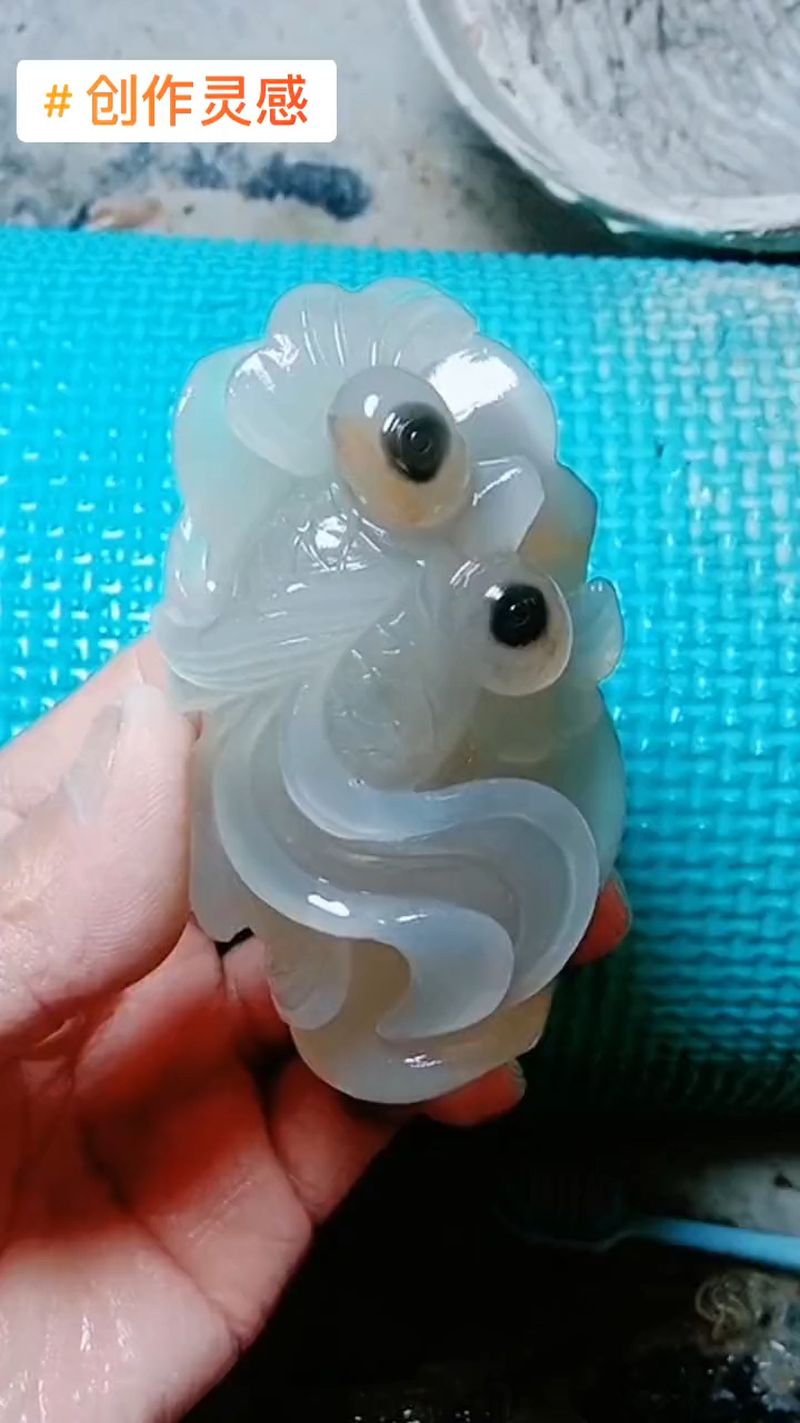 莲年有鱼。手把件