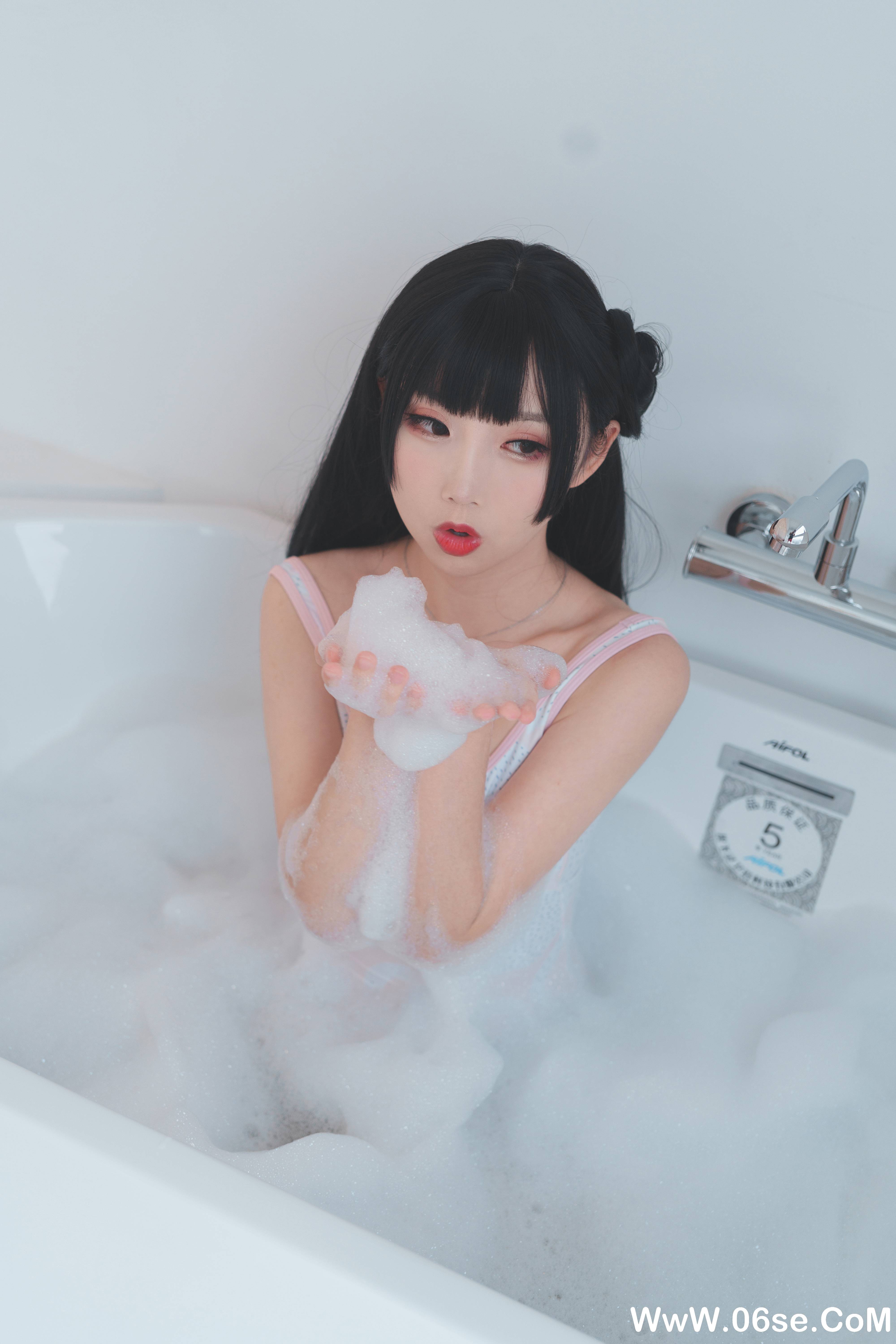 图片[5]-Coser面饼仙儿 NO.065 – 浴缸泡泡[41P426M]-六色网