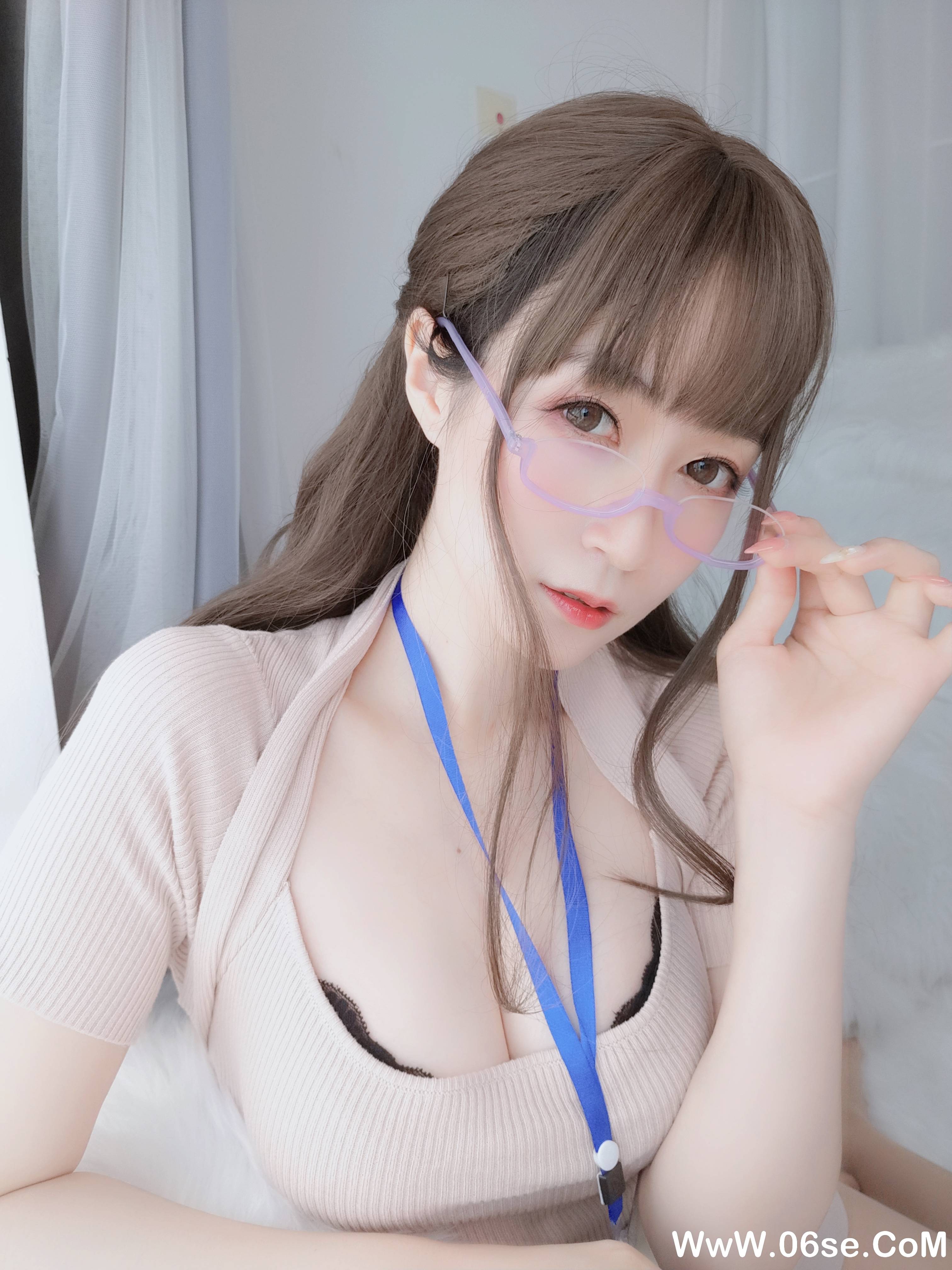 图片[62]-Coser小姐姐白银 NO.060 – 私人医生[159P+6V1.03G]-六色网