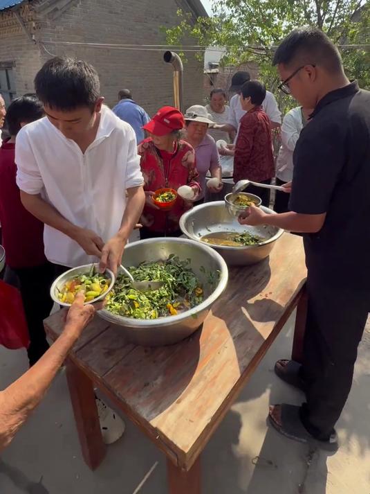 麦子丰收的季节,可少不了这道凉菜!是大多数河南游子惦记的味道