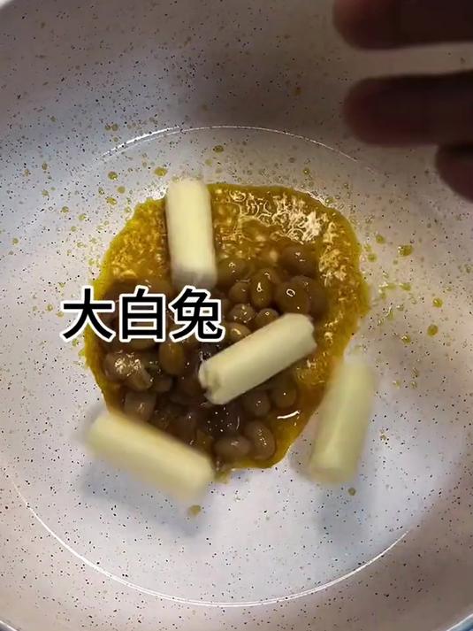 卤肉肥肠奶昔