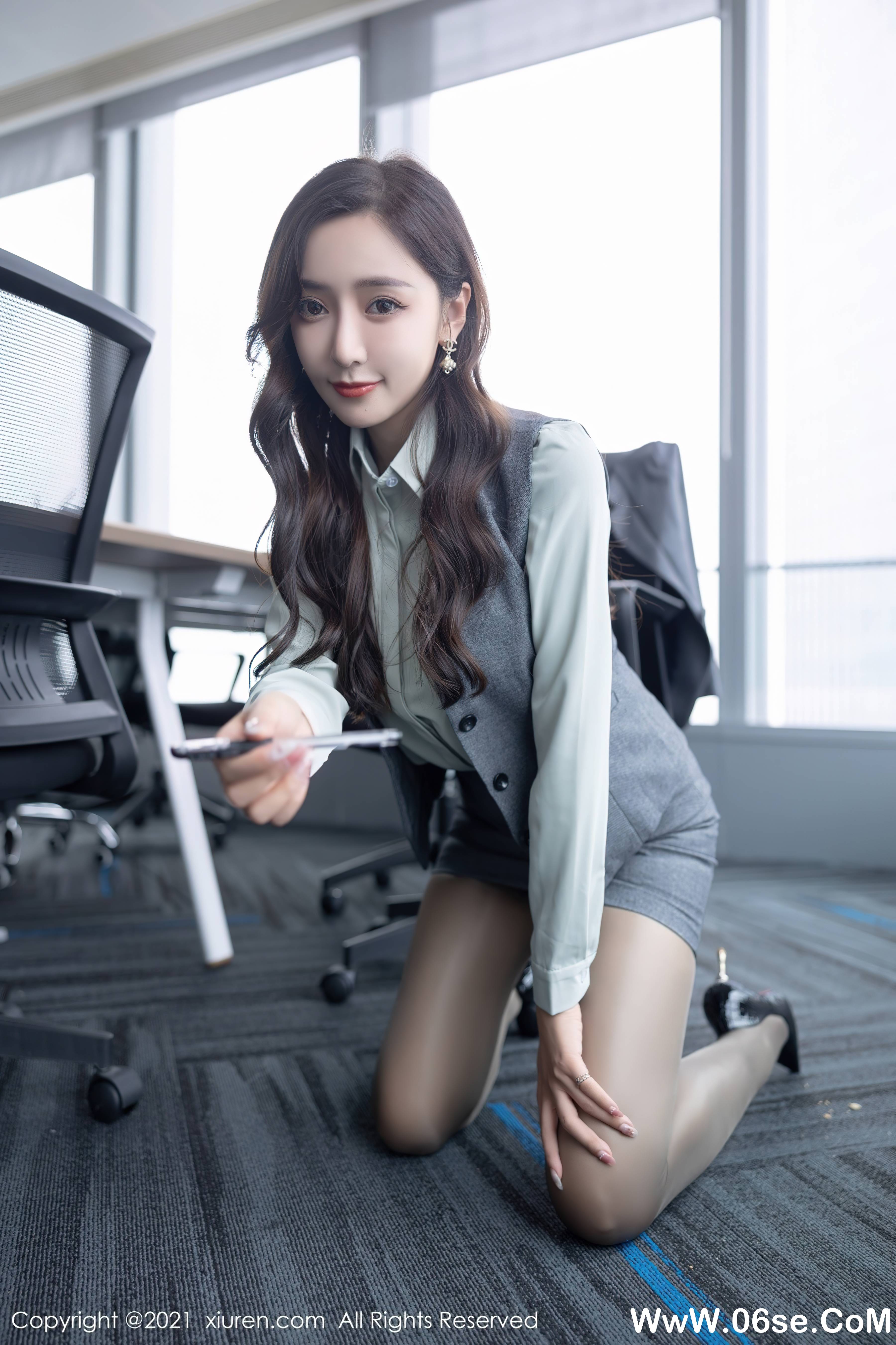 图片[34]-[XIUREN秀人网] 2021.11.22 NO.4251 王馨瑶[80+1P715M]-六色网
