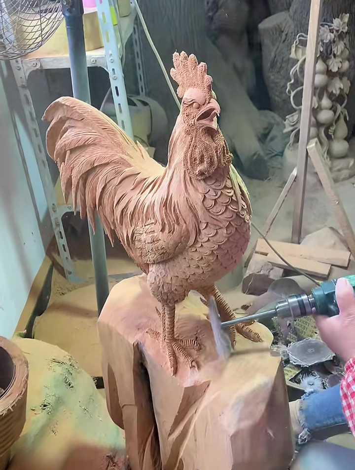 一只木雕公鸡中的战斗鸡 根雕艺术作品 木雕 根雕