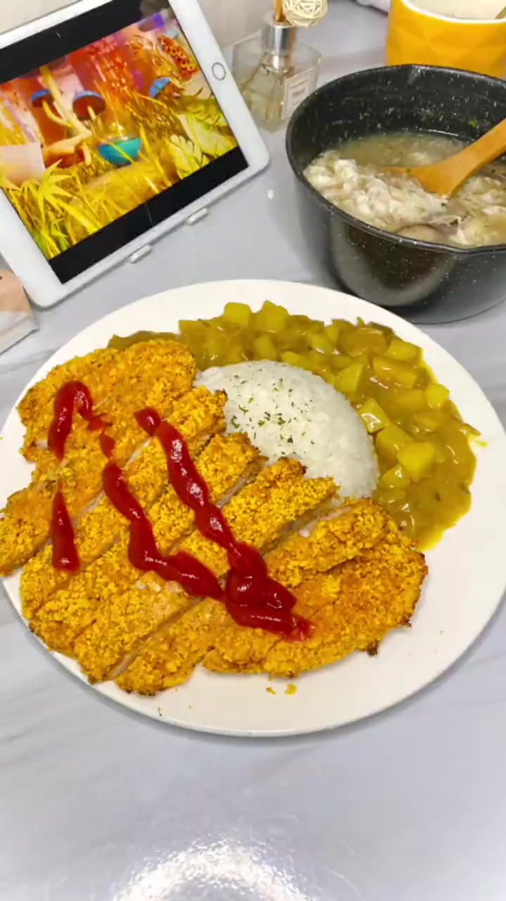 99年独居男生一人食记是外面咖喱鸡排饭