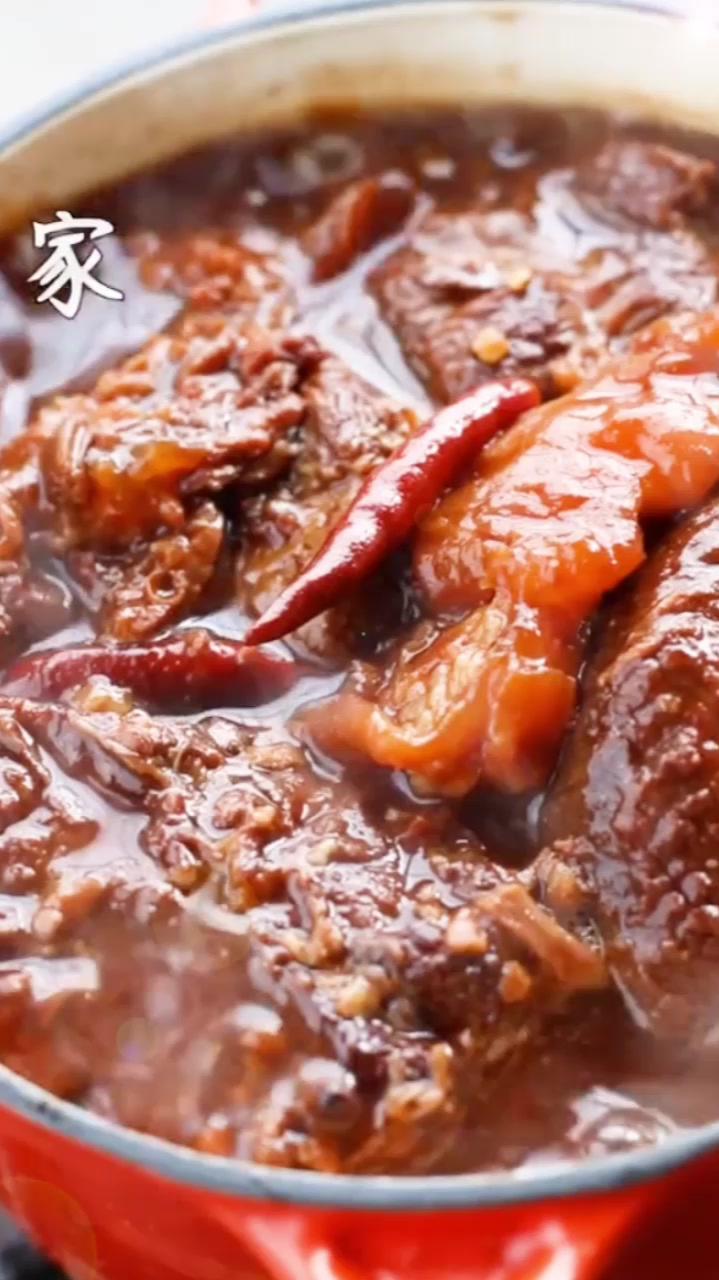 家庭版酱香味浓还不柴的酱牛肉,内附秘籍