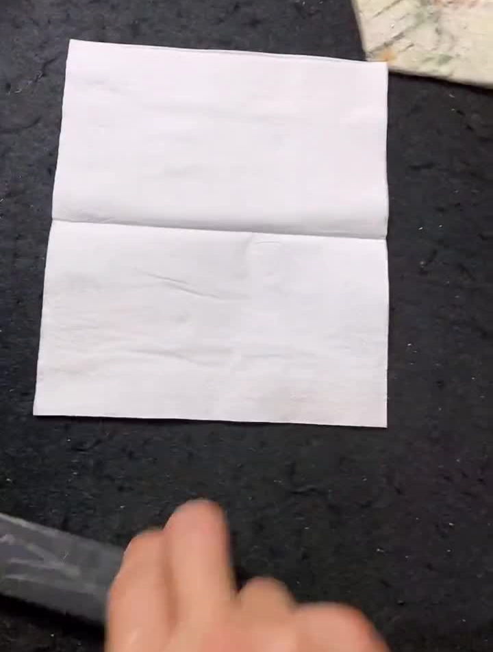 如果生活一地鸡毛,别打扰我很忙!忙着捡鸡毛风师弟练书法