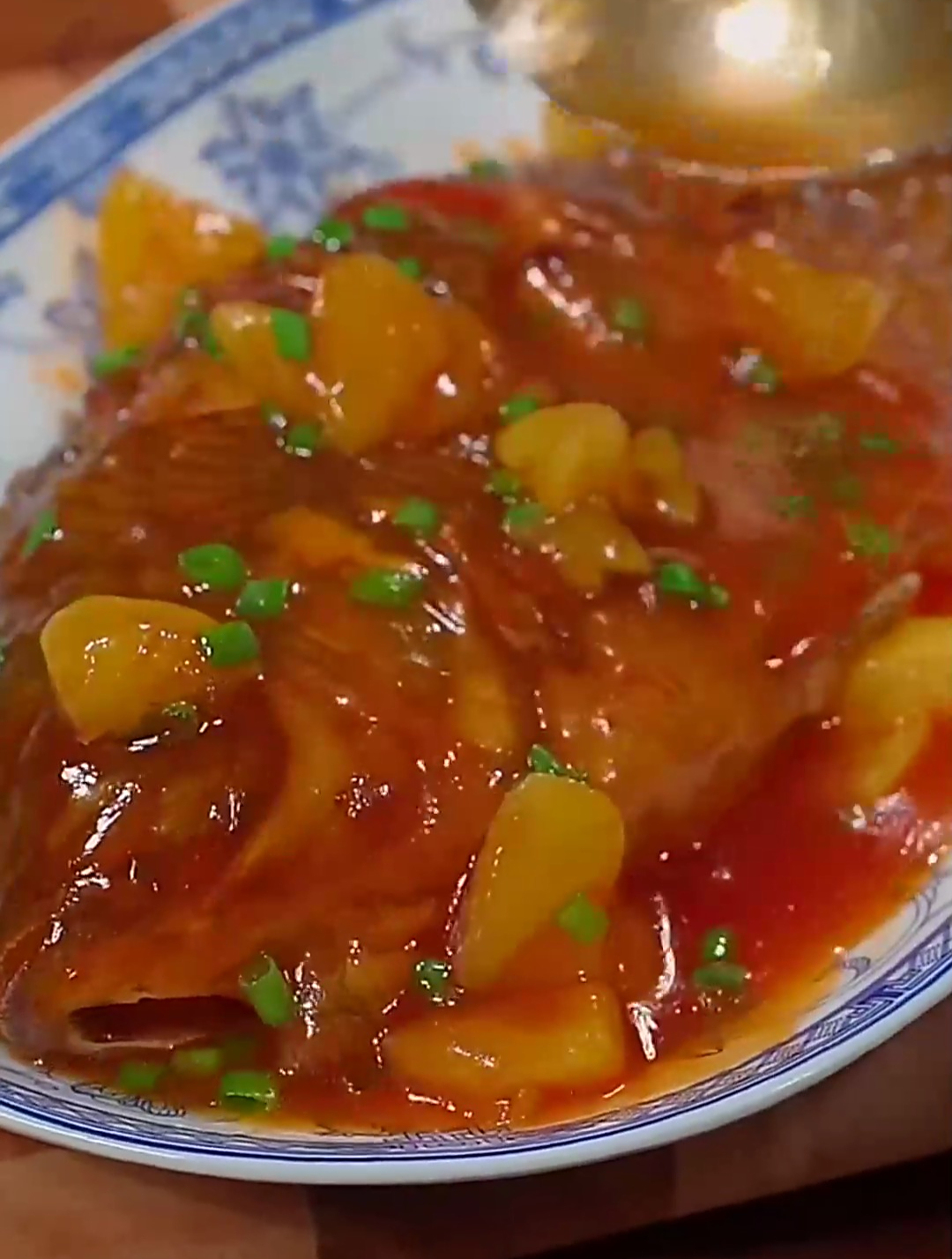 糖醋菠萝鱼,酸酸甜甜特别好吃