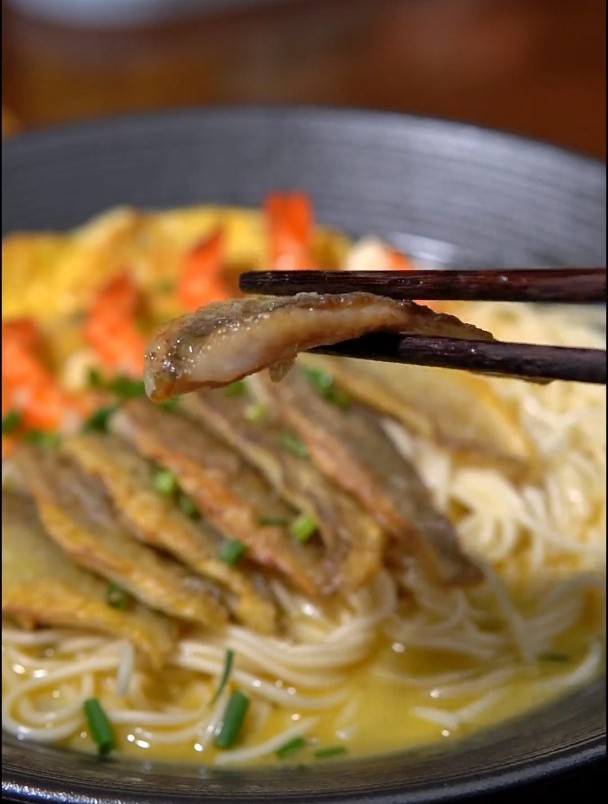 《雪菜黄鱼面》有时间一定做碗这个面,真的超满足!