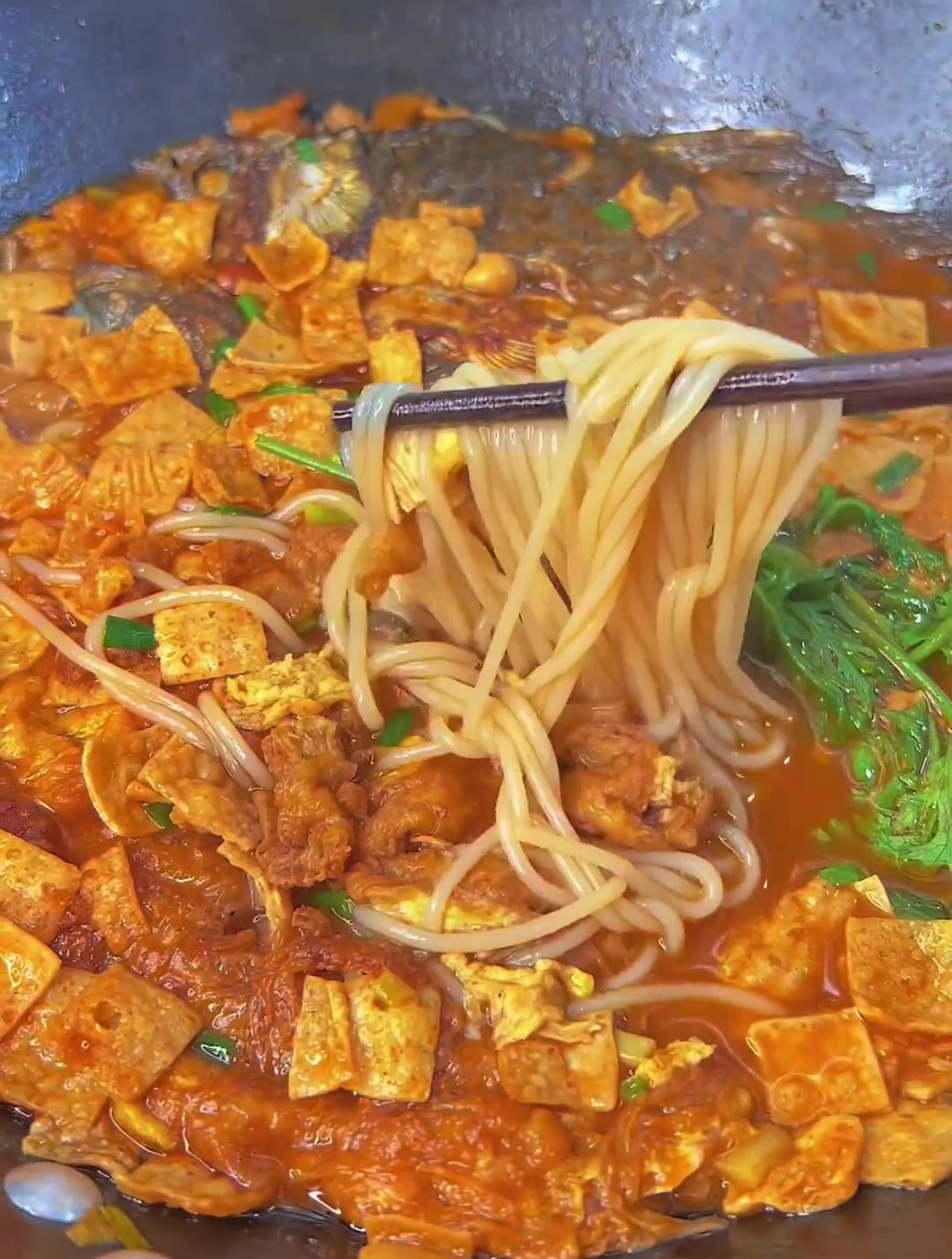 螺蛳粉烤鱼,还是第一次这样做,没想到味道很好