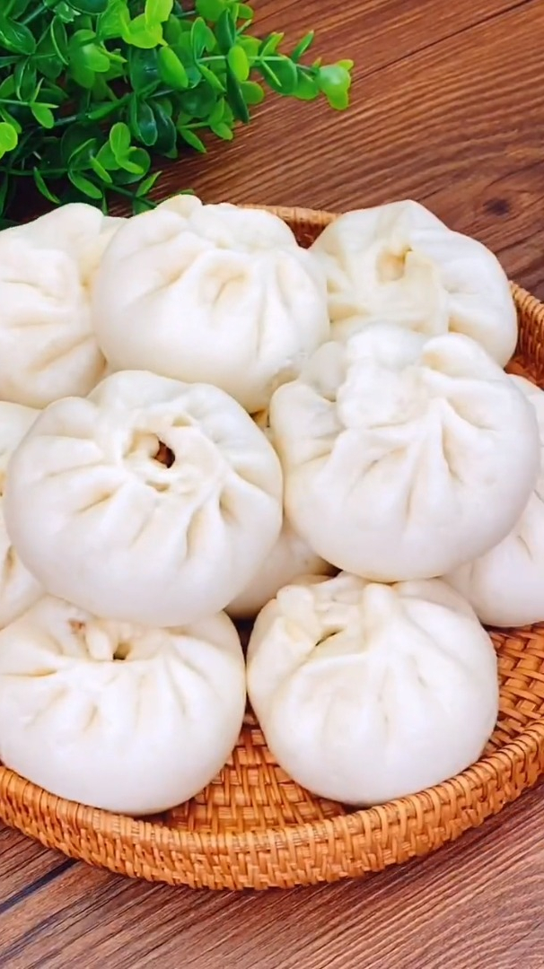酸菜粉丝馅的包子太好吃了