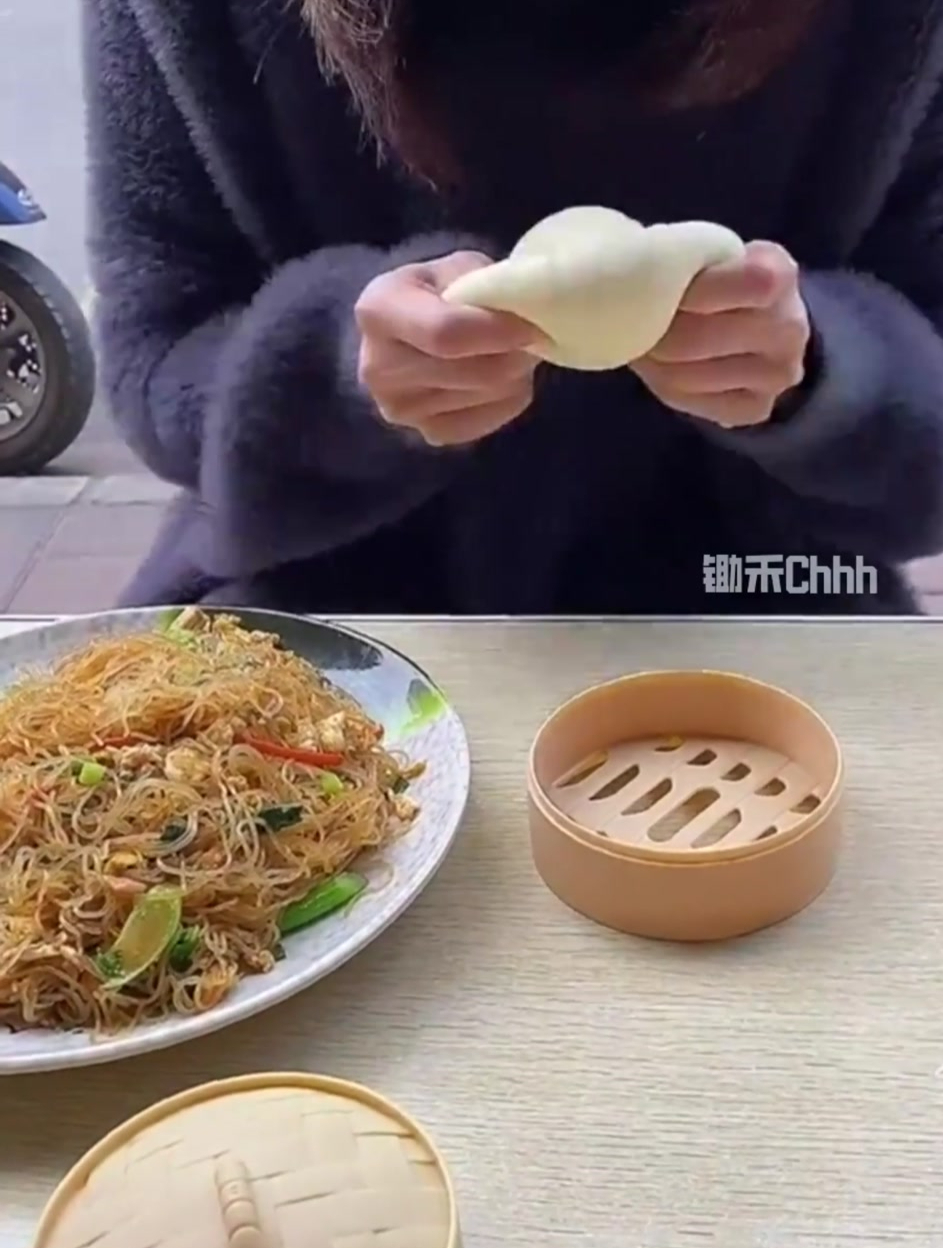 吃了一口闺蜜买的包子,才知道什么叫人心难测,干的是人事吗