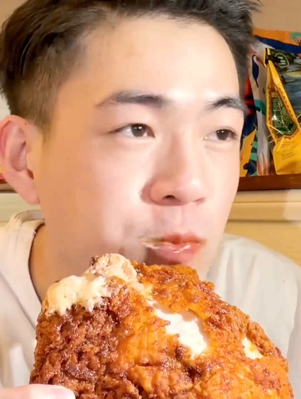 火辣炸鸡的做法来了艾特个会做饭的给你整又是被美食馋哭的一天