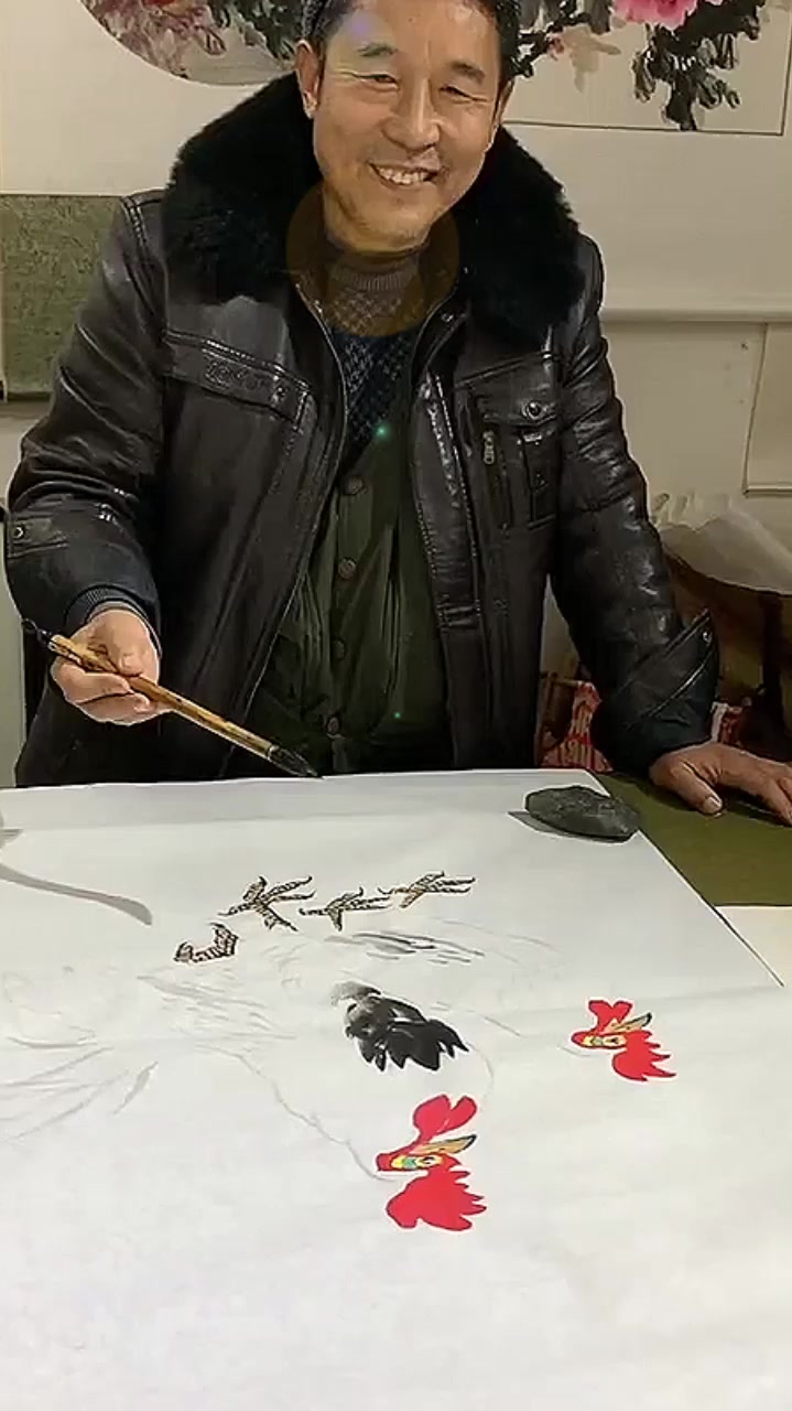 喜欢手绘国画的朋友进,张文忠老师画公鸡,大吉大利富贵图