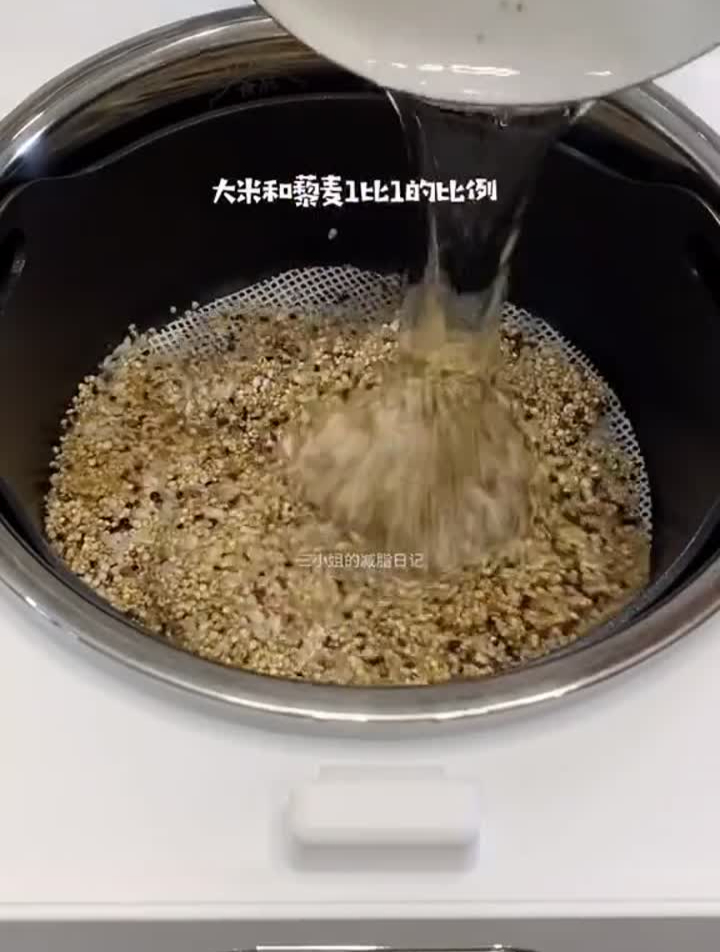 吉野家的肥牛饭超好吃,自己在家做的也不差