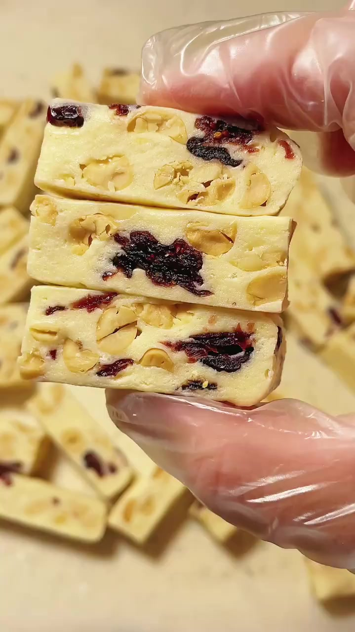 奶香浓郁的牛轧糖!