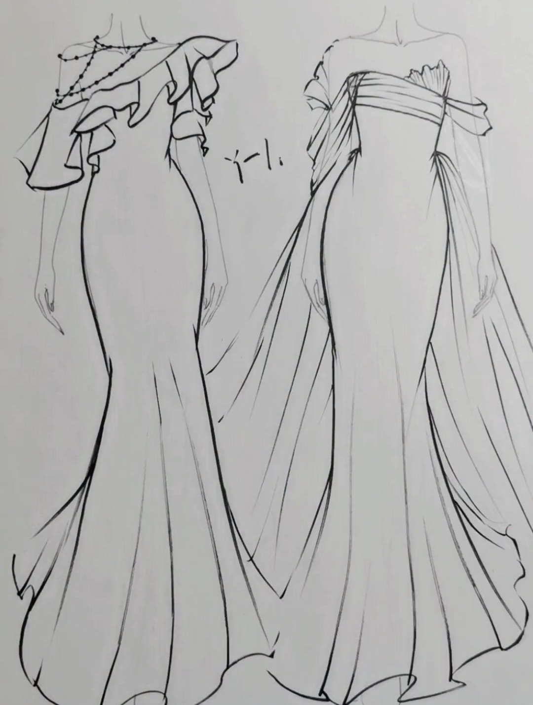 争奇斗艳鱼尾礼服裙画法 绘画