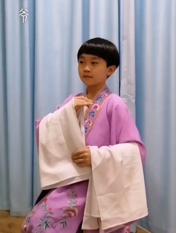 模仿越剧电影《追鱼》中周宝奎老师的唱段