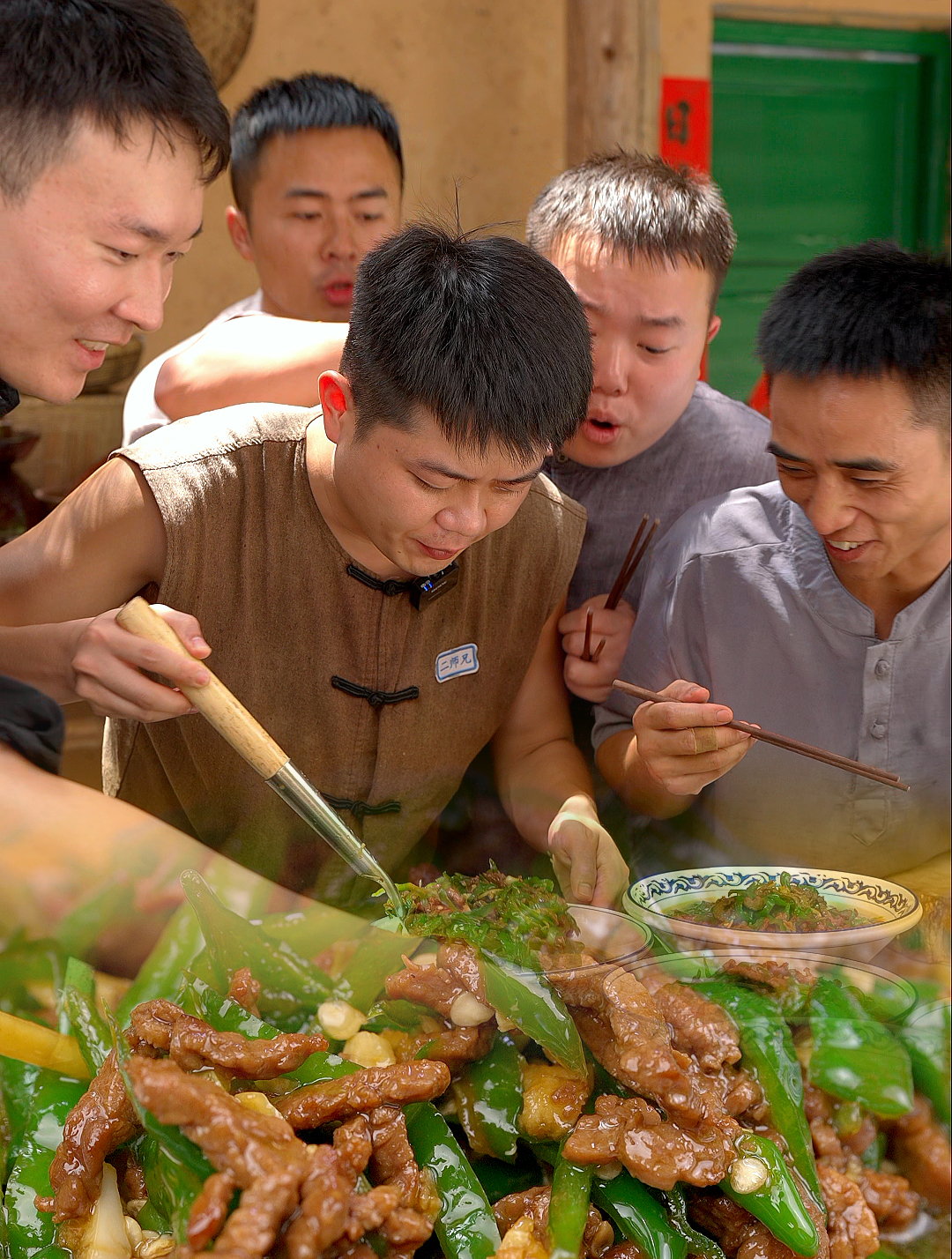 今天一起吃青椒肉丝粉