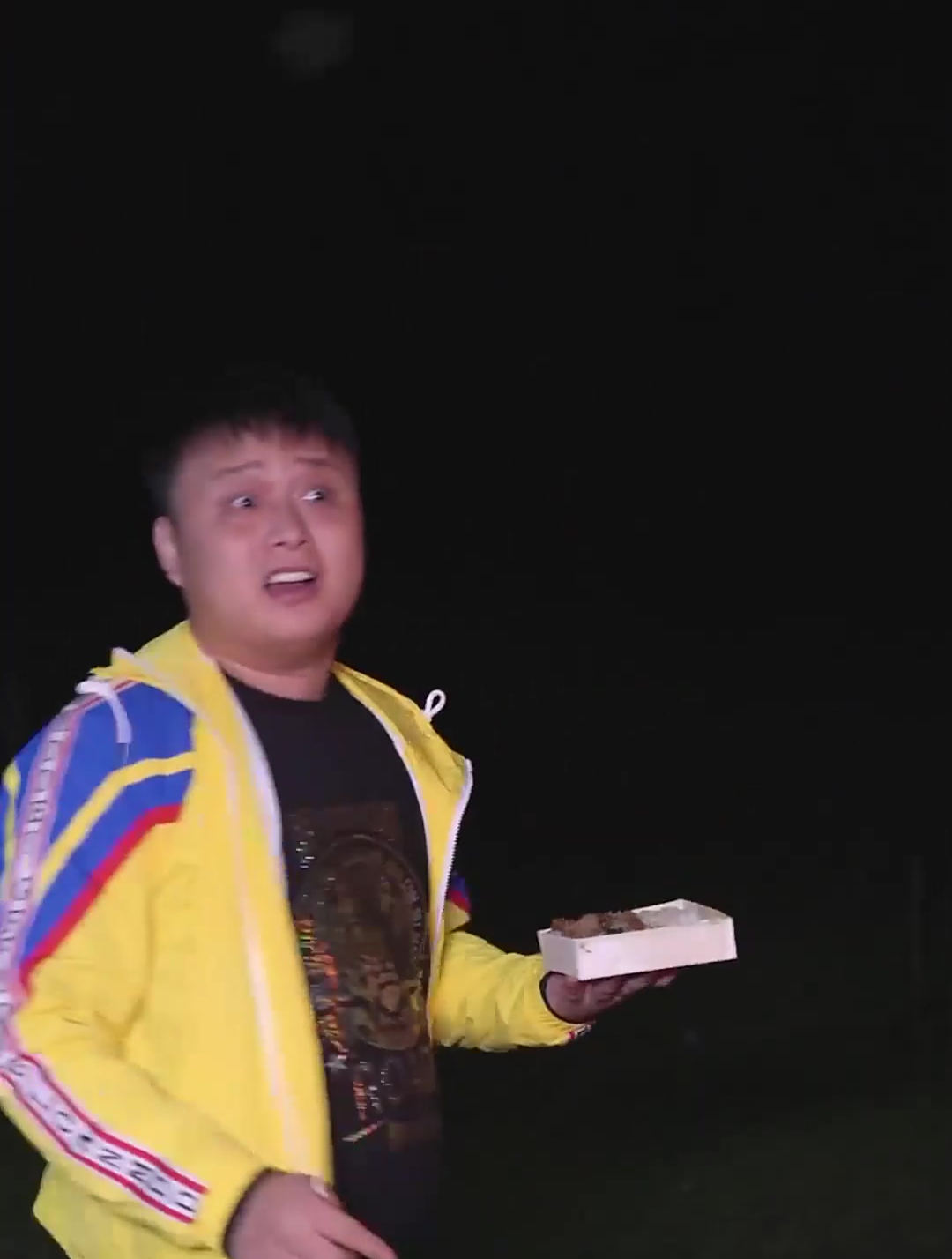 这样的烛光晚餐你见过吗?