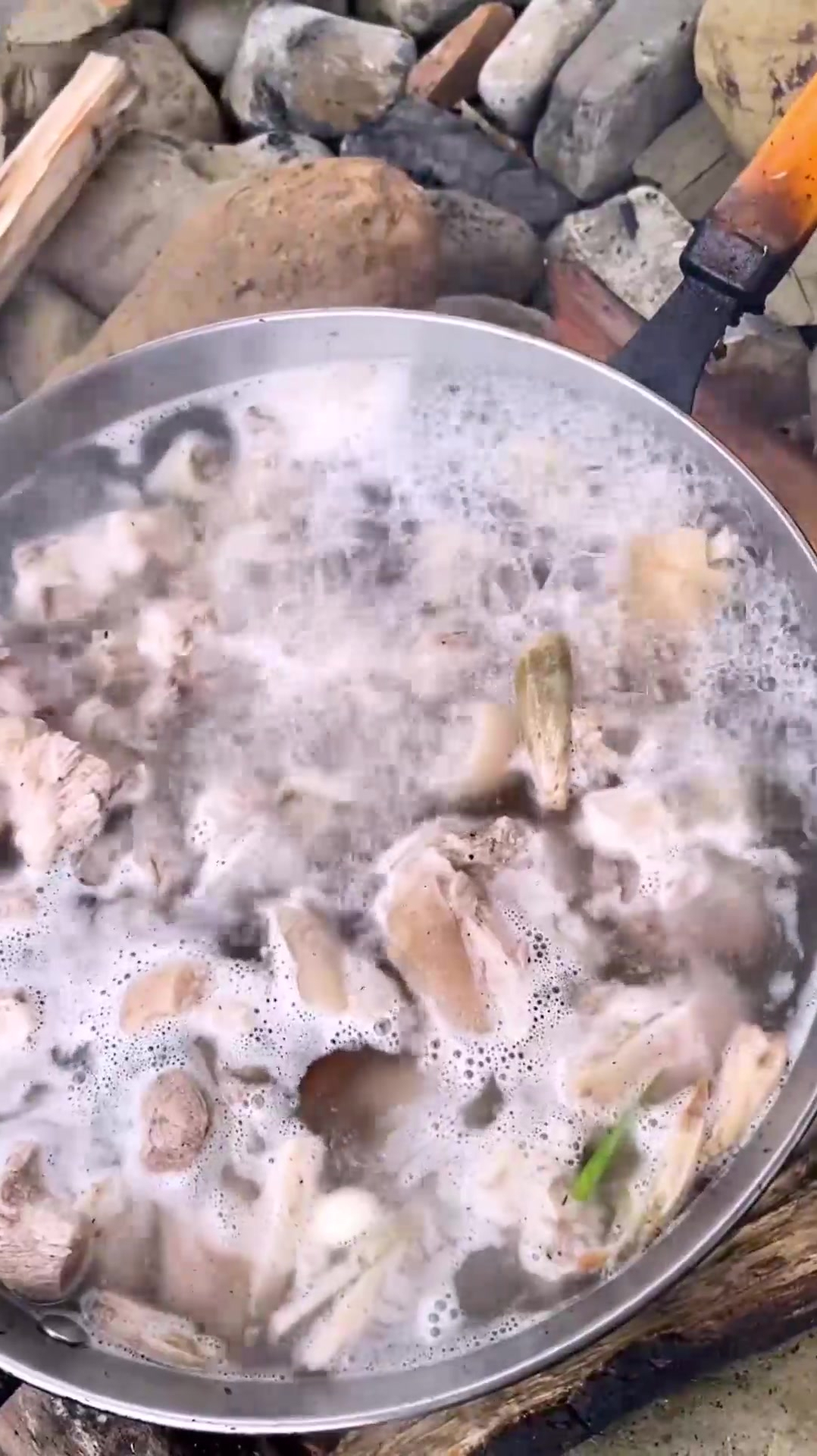 大猪蹄炖冬瓜,又是炖了三个小时,看到成果值得了!